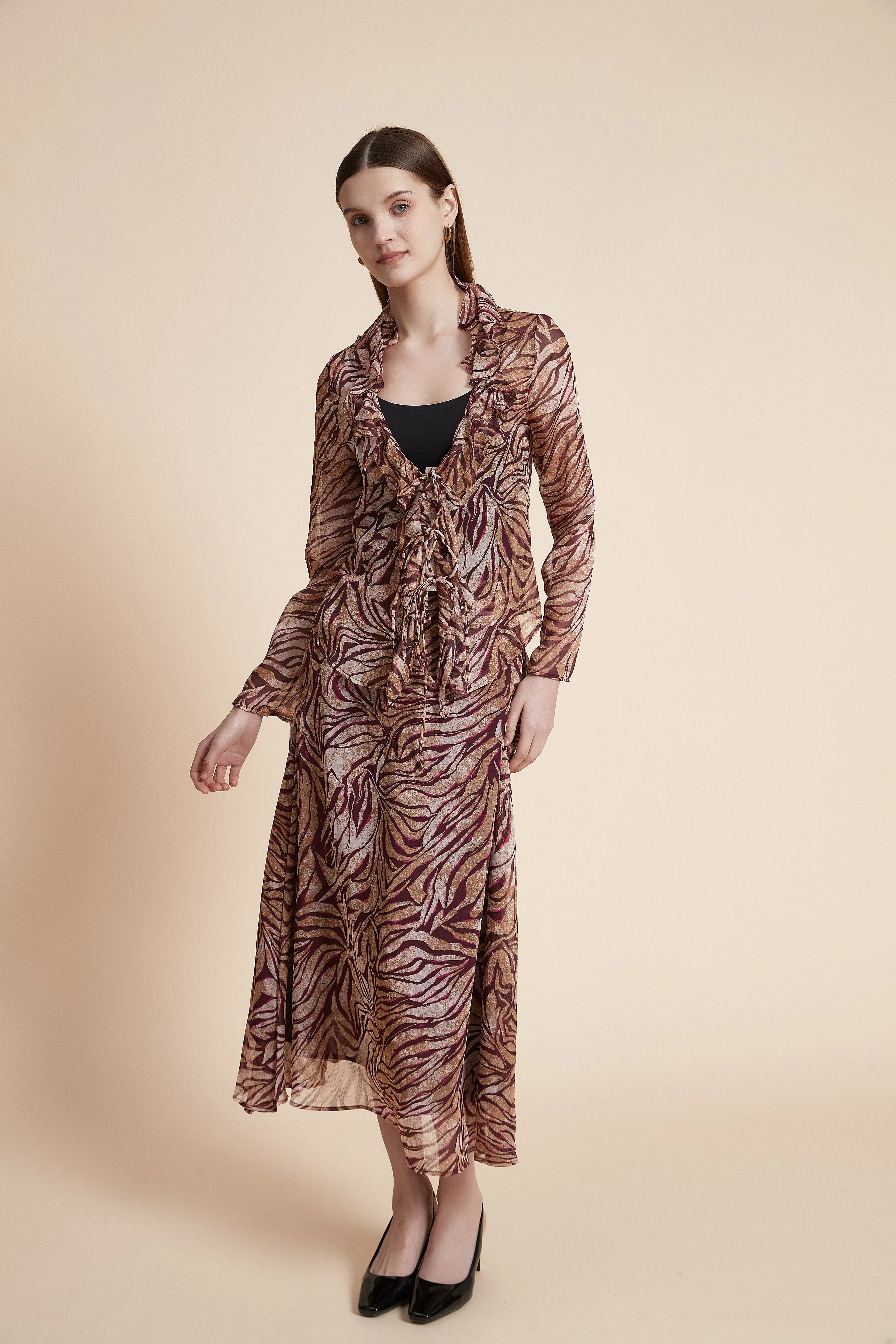 Long Sleeve Printed Blouse with Neckline - Image 3