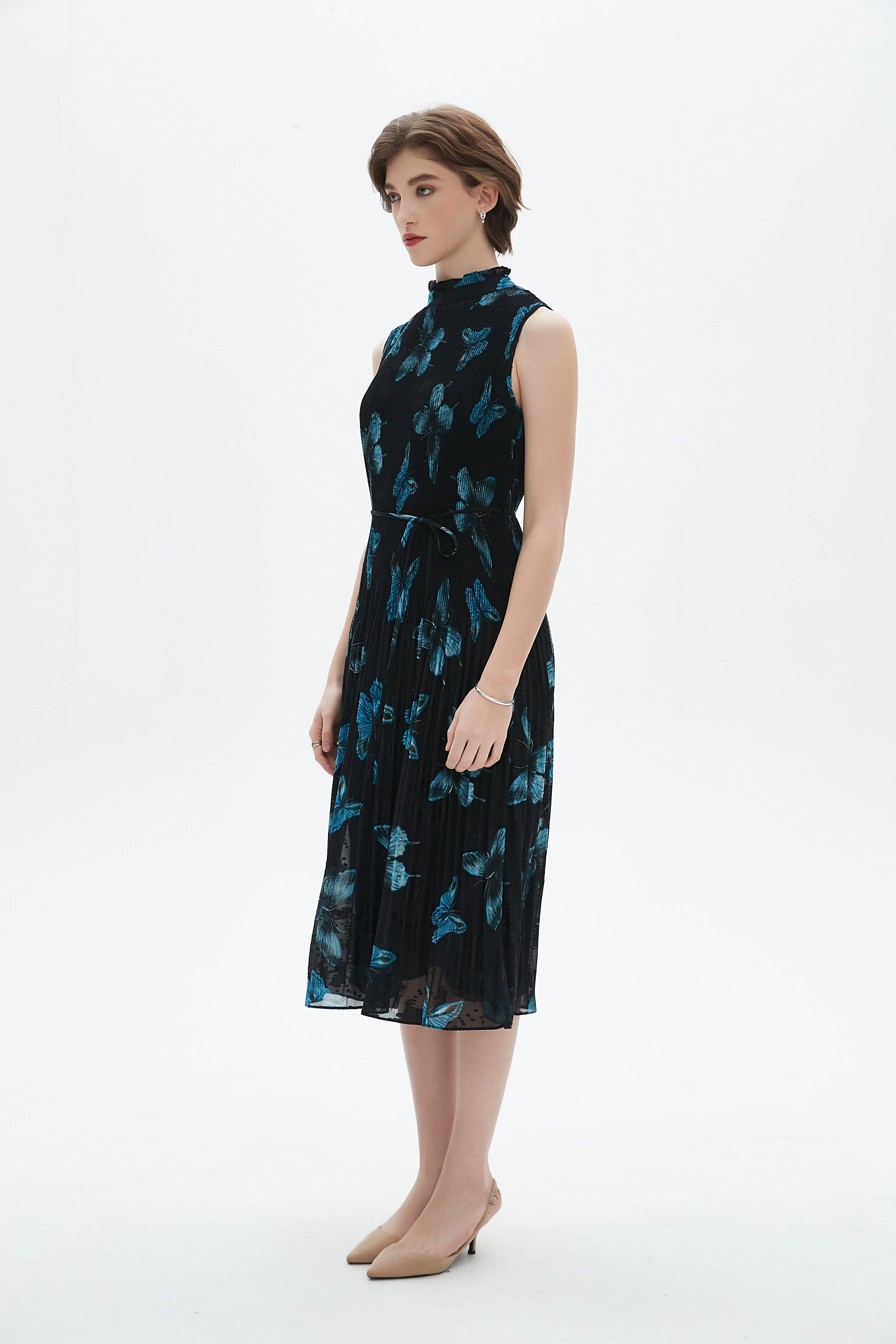 Sleeveless Midi Dress With A Butterfly Print - Image 2