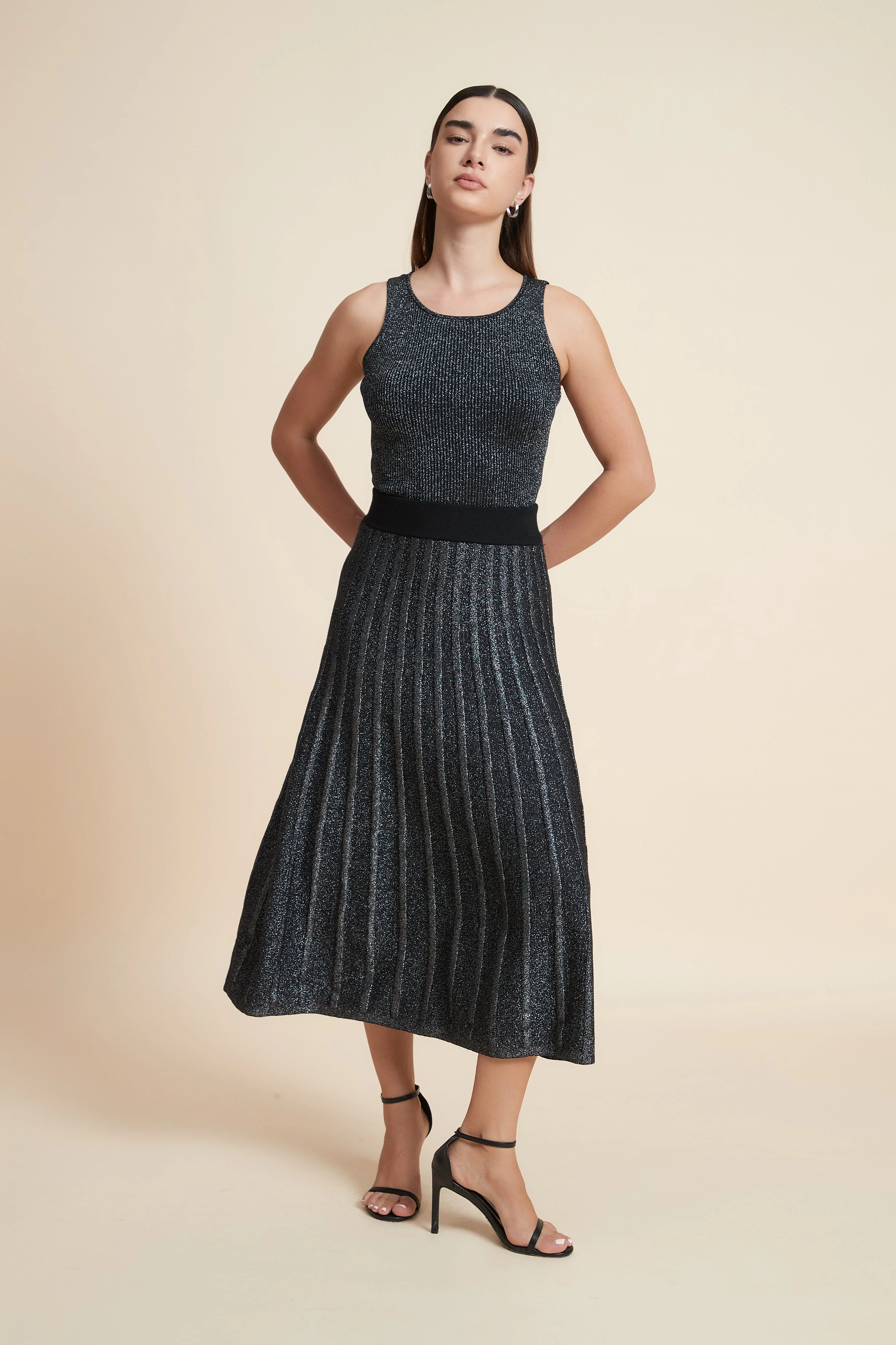 Ribbed Winter Midi Skirt - Image 2