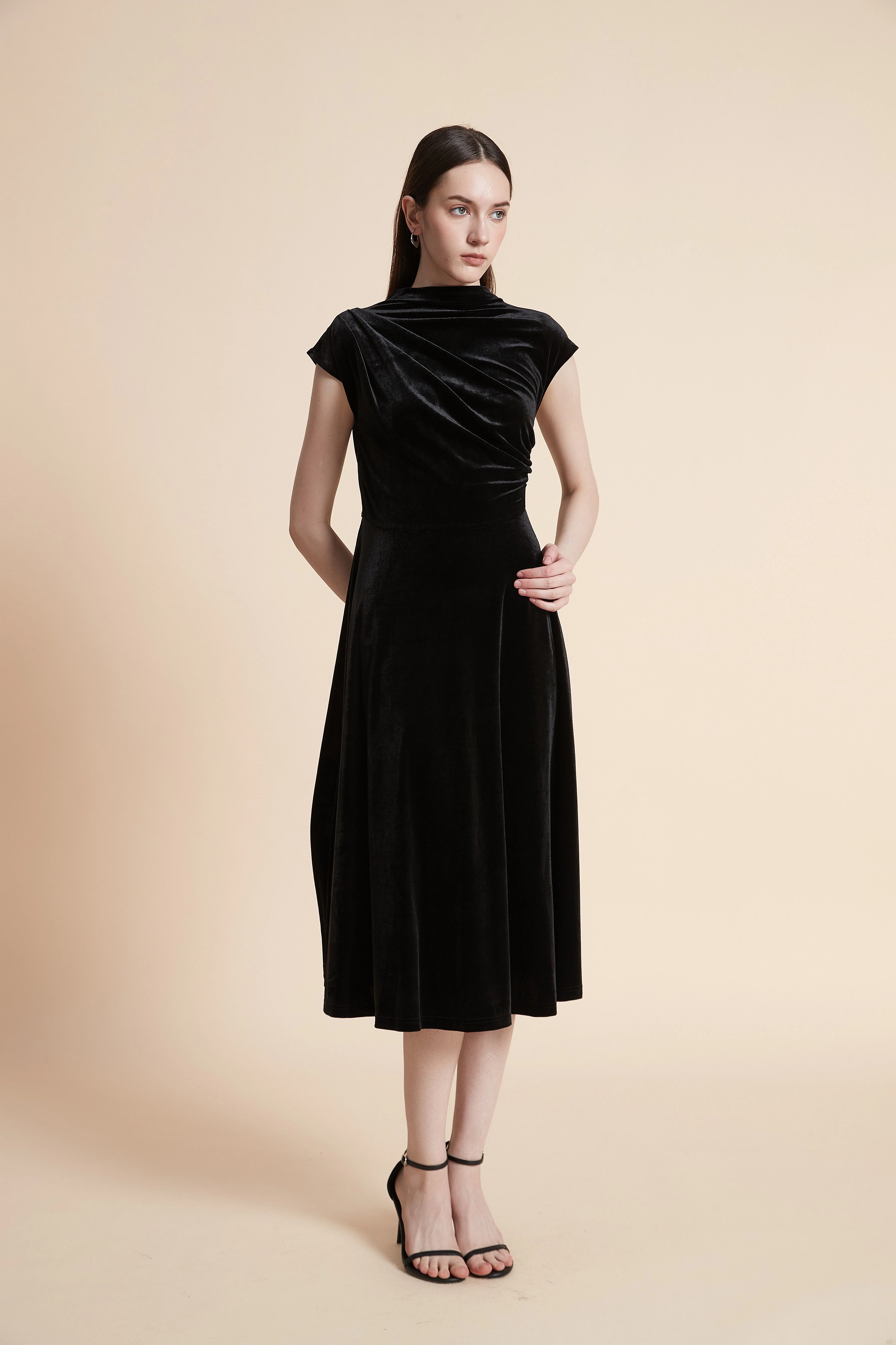 Sleeveless Midi Dress - Image 3