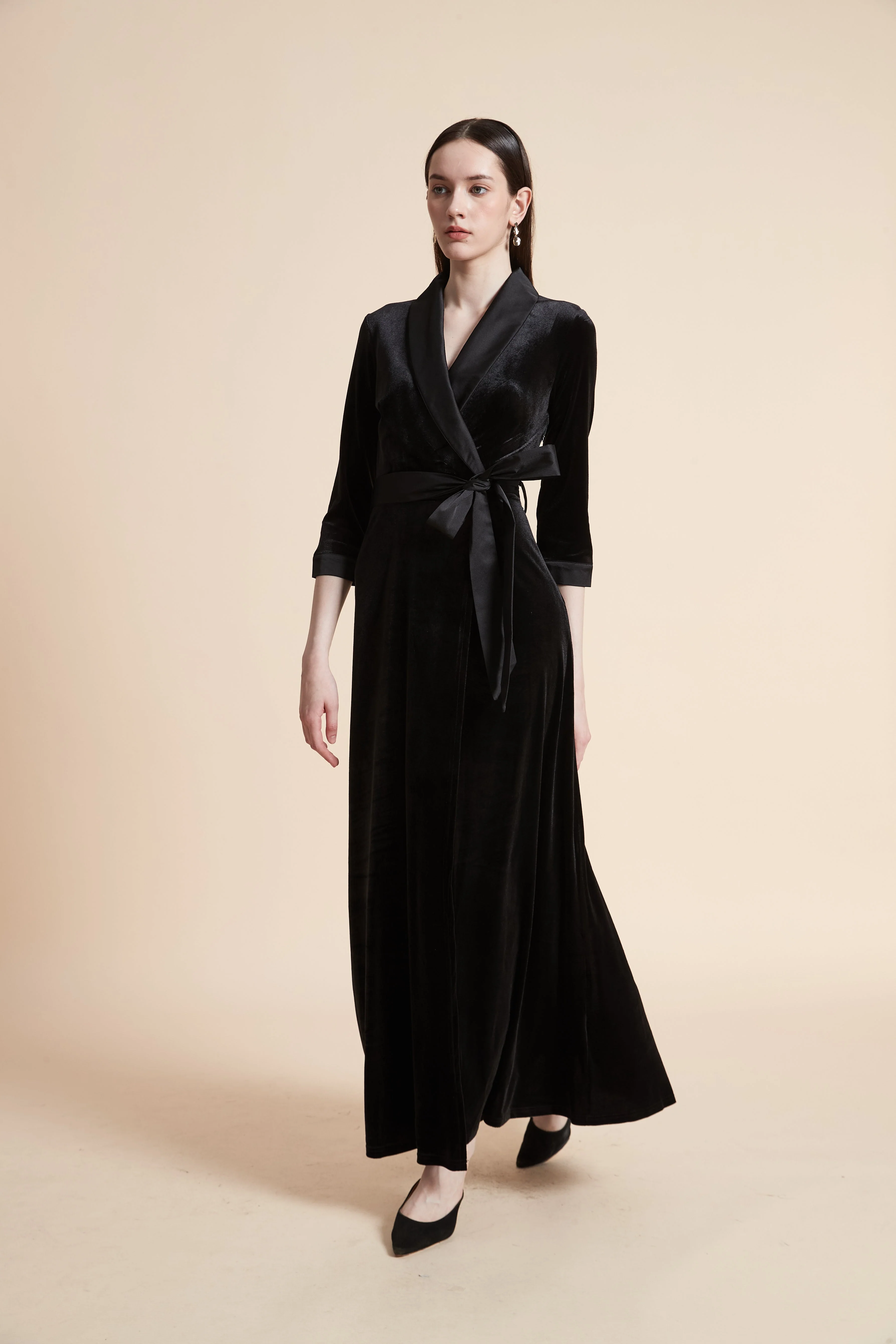 Maxi Dress with Waist Tie and Three-Quarter Sleeves - Image 2