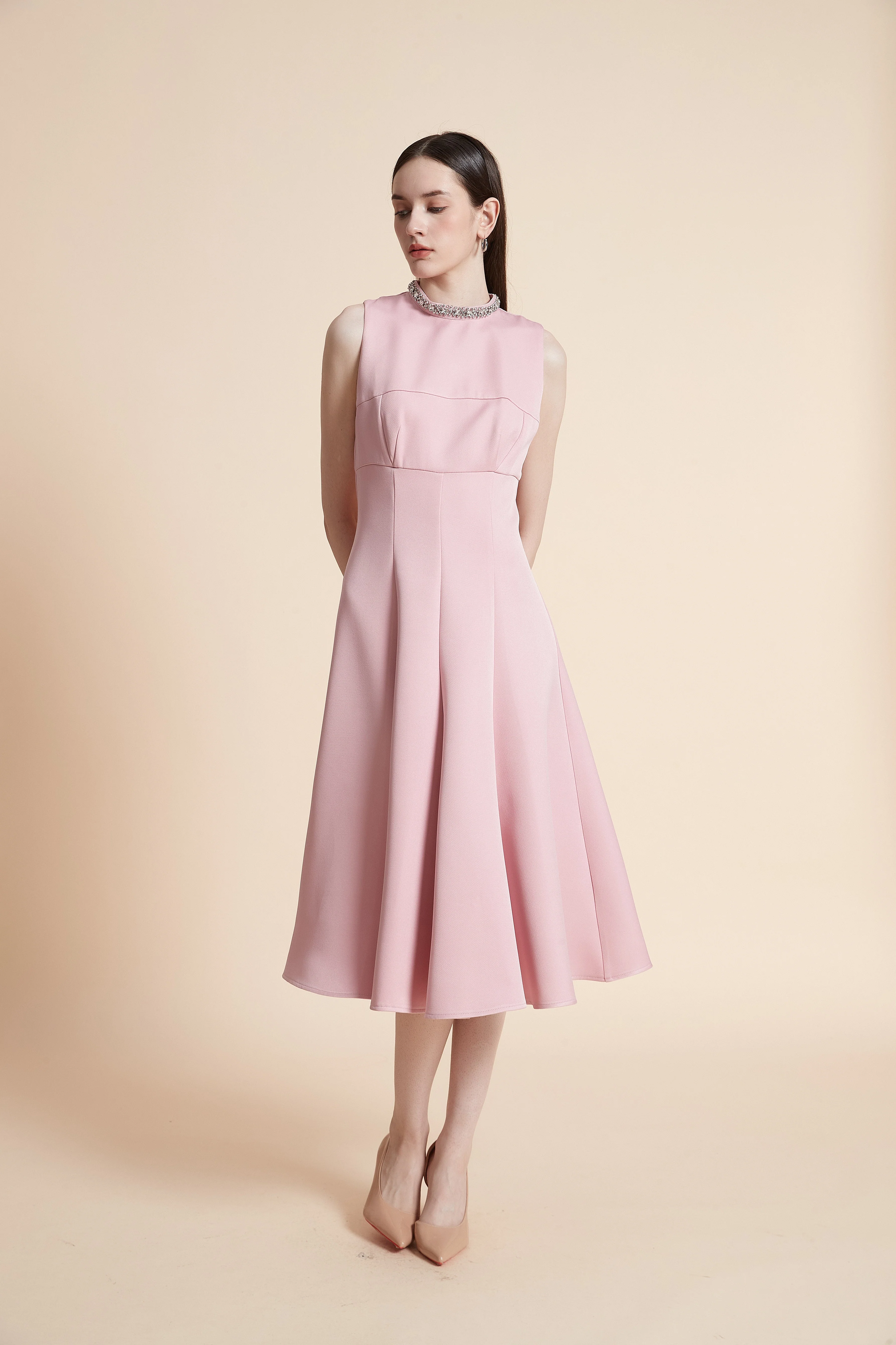 Sleeveless Plain Midi Dress - Image 8