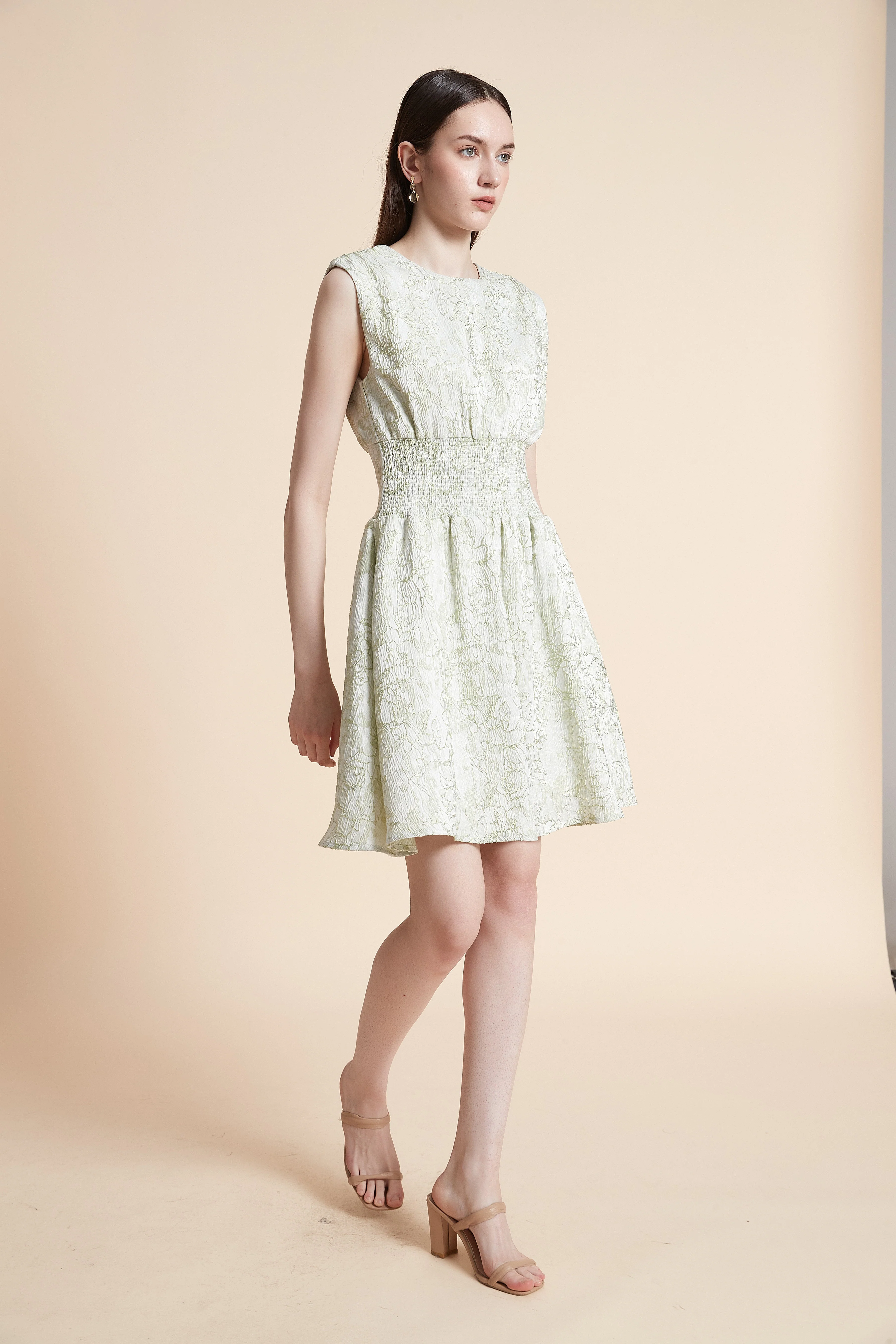 Knee-Length Sleeveless Waist-Defined Dress - Image 3