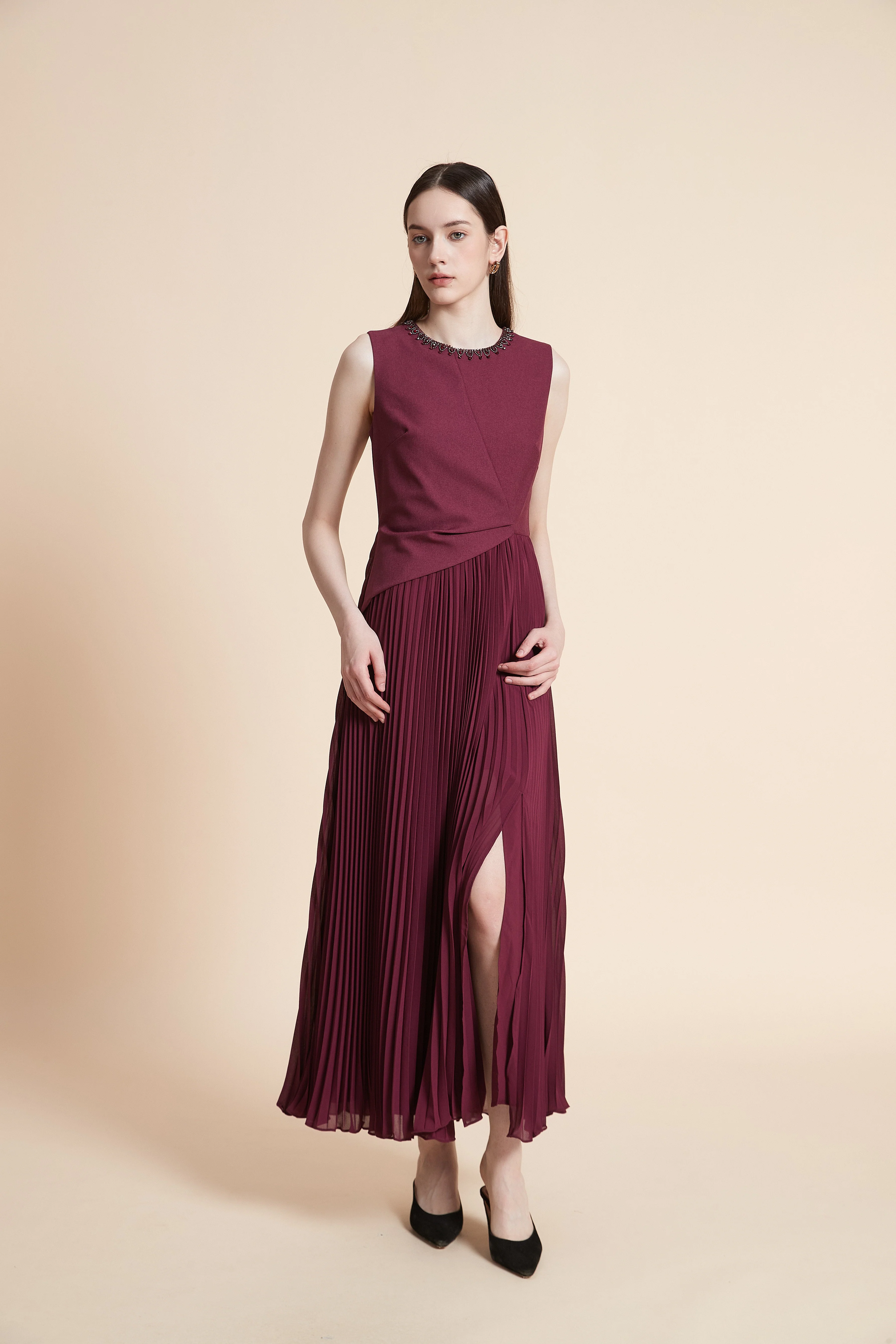 Pleated Sleeveless Maxi Dress - Image 4