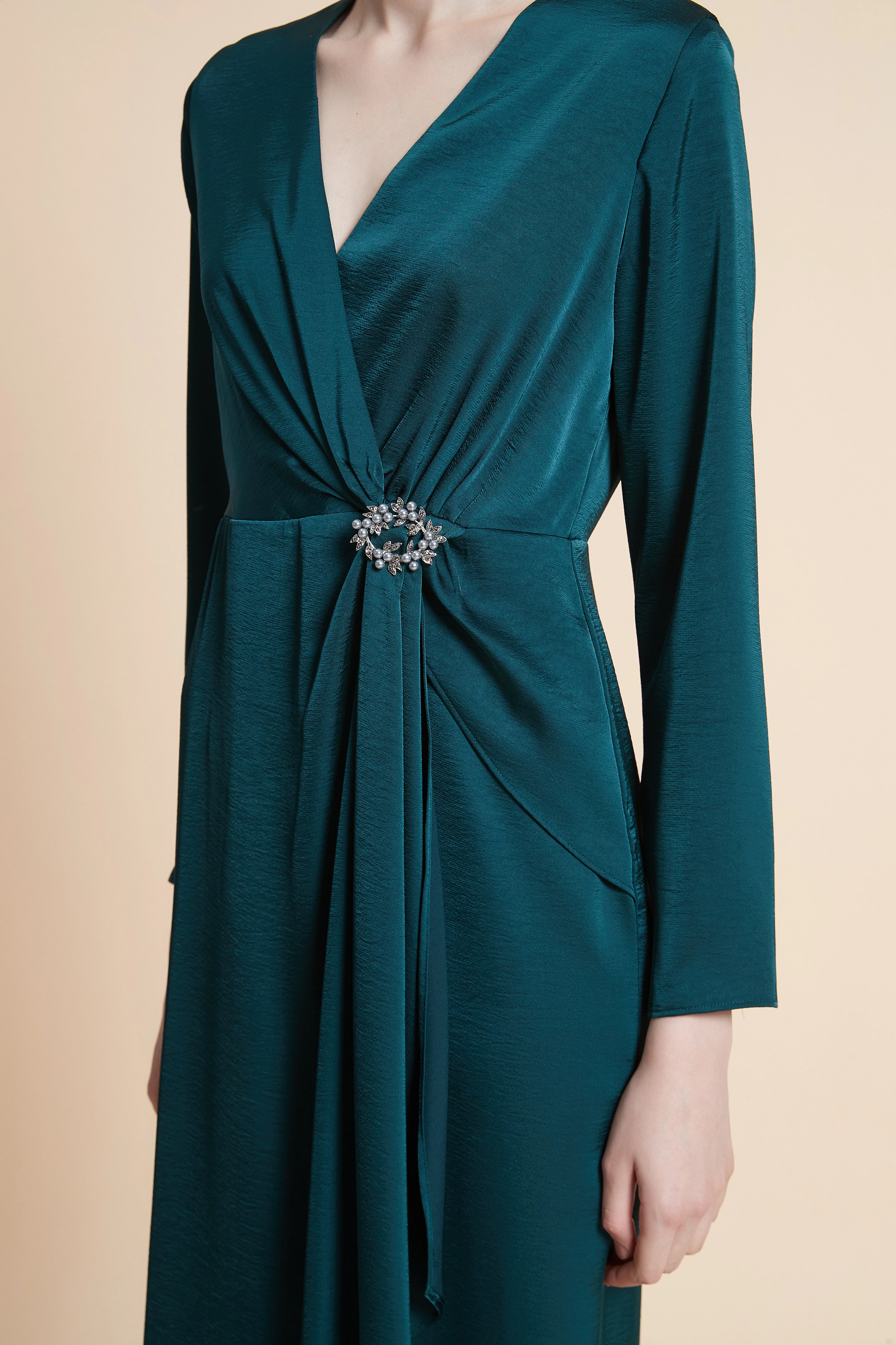 Solid Maxi Dress with Long Sleeves and Waist Detail - Image 5