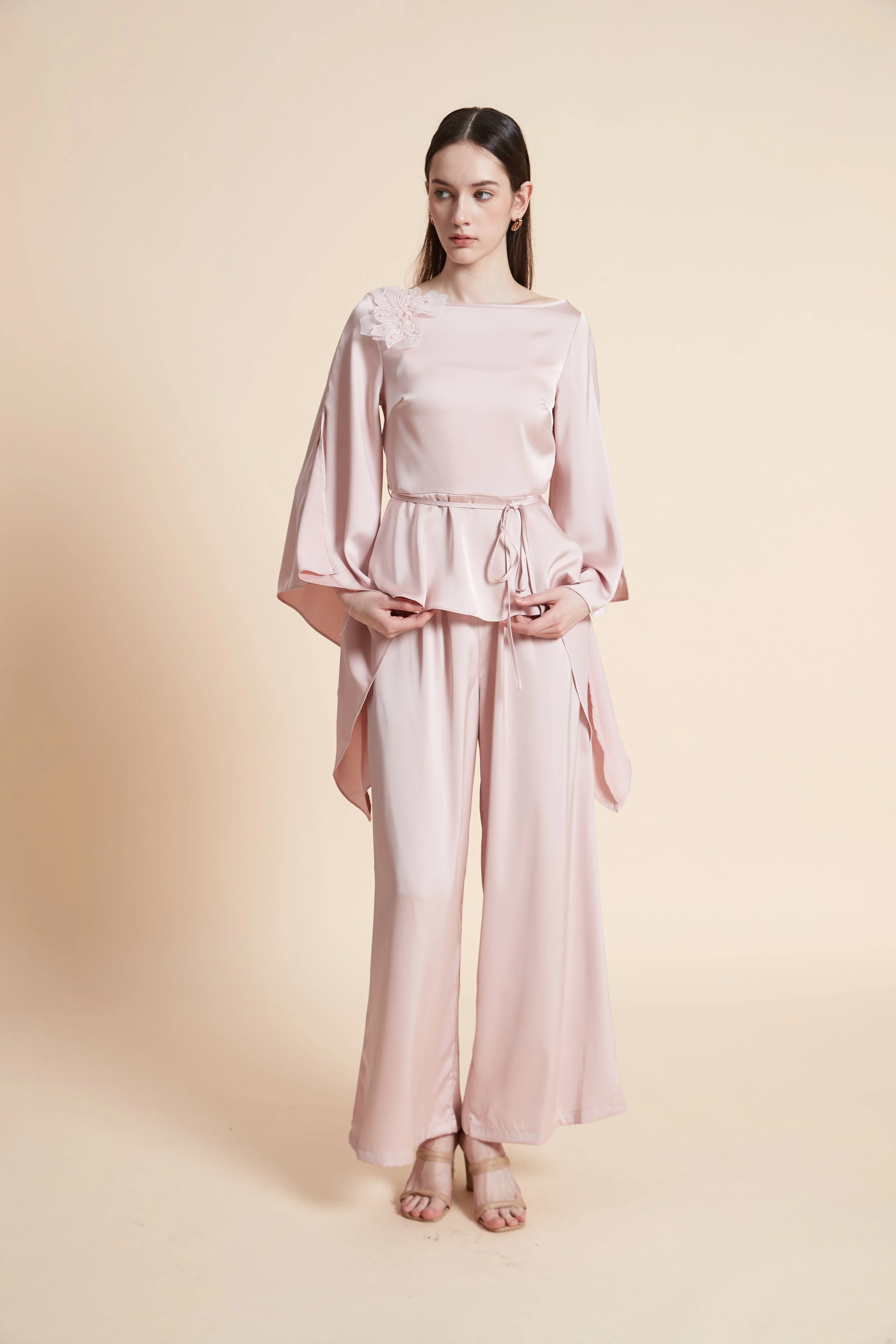 Solid Butterfly Sleeve Blouse - Image 3