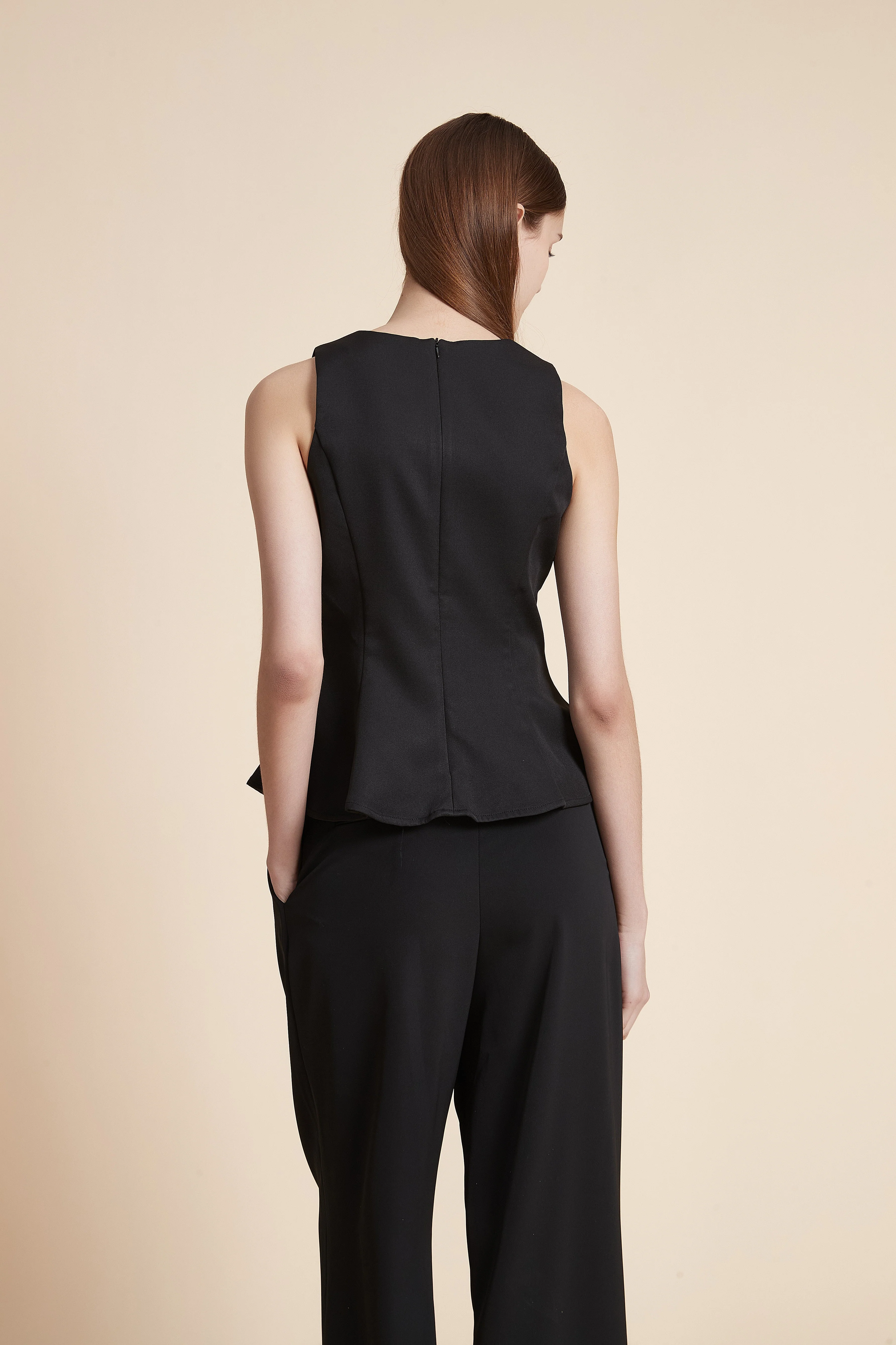 Sleeveless Seven Neck Blouse - Image 5