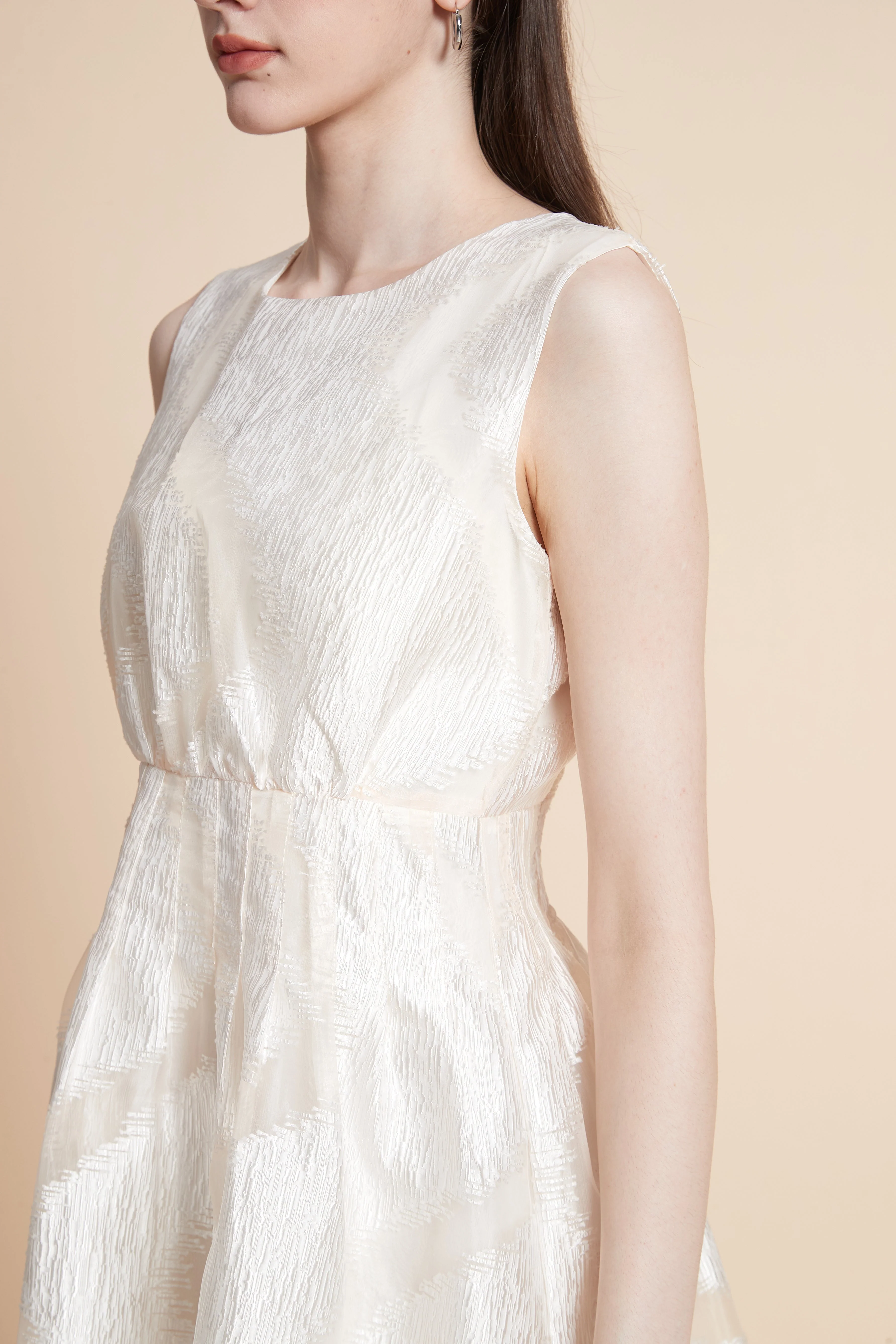Knee-Length Sleeveless Printed Dress - Image 5