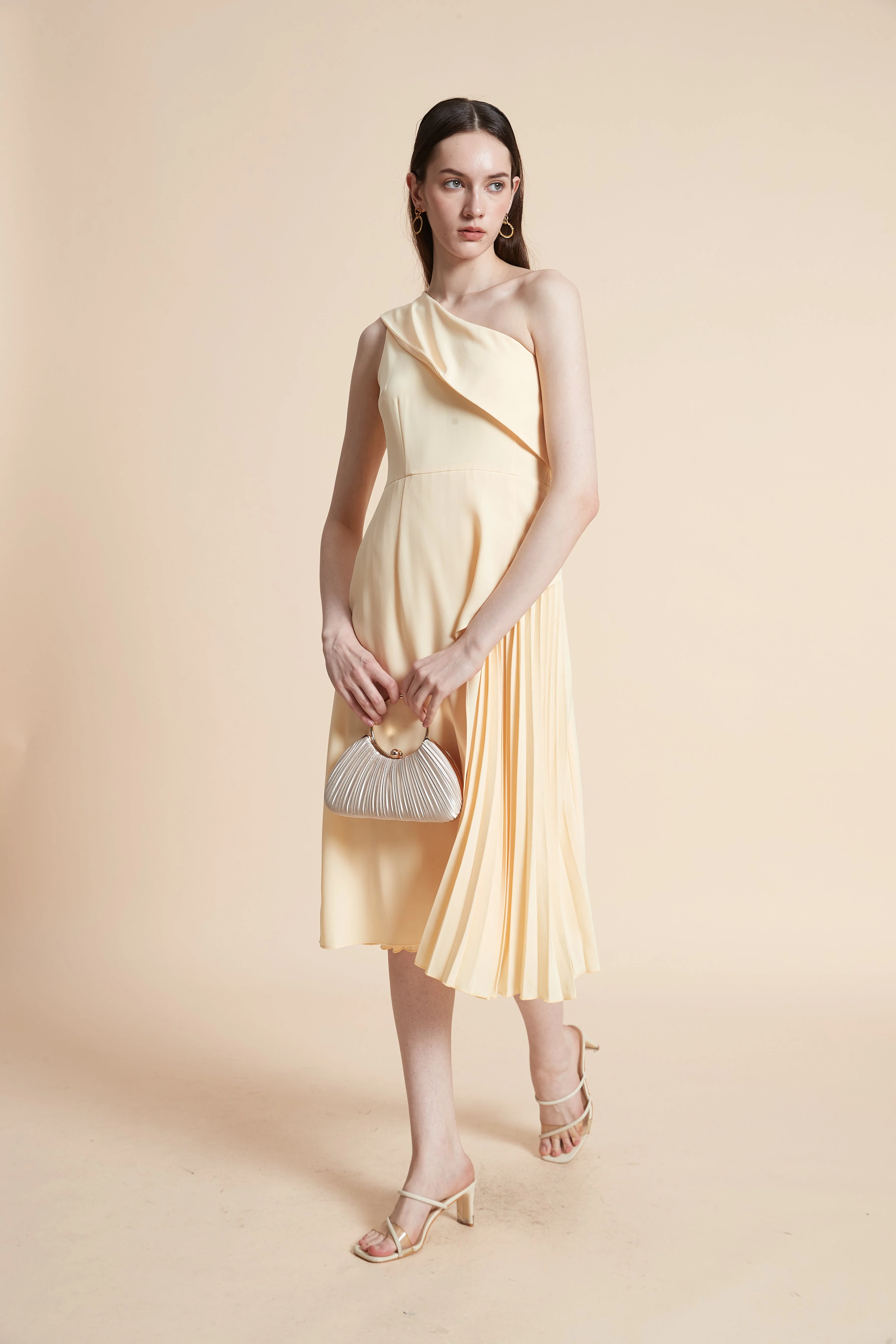 Off-Shoulder Sleeveless Midi Dress