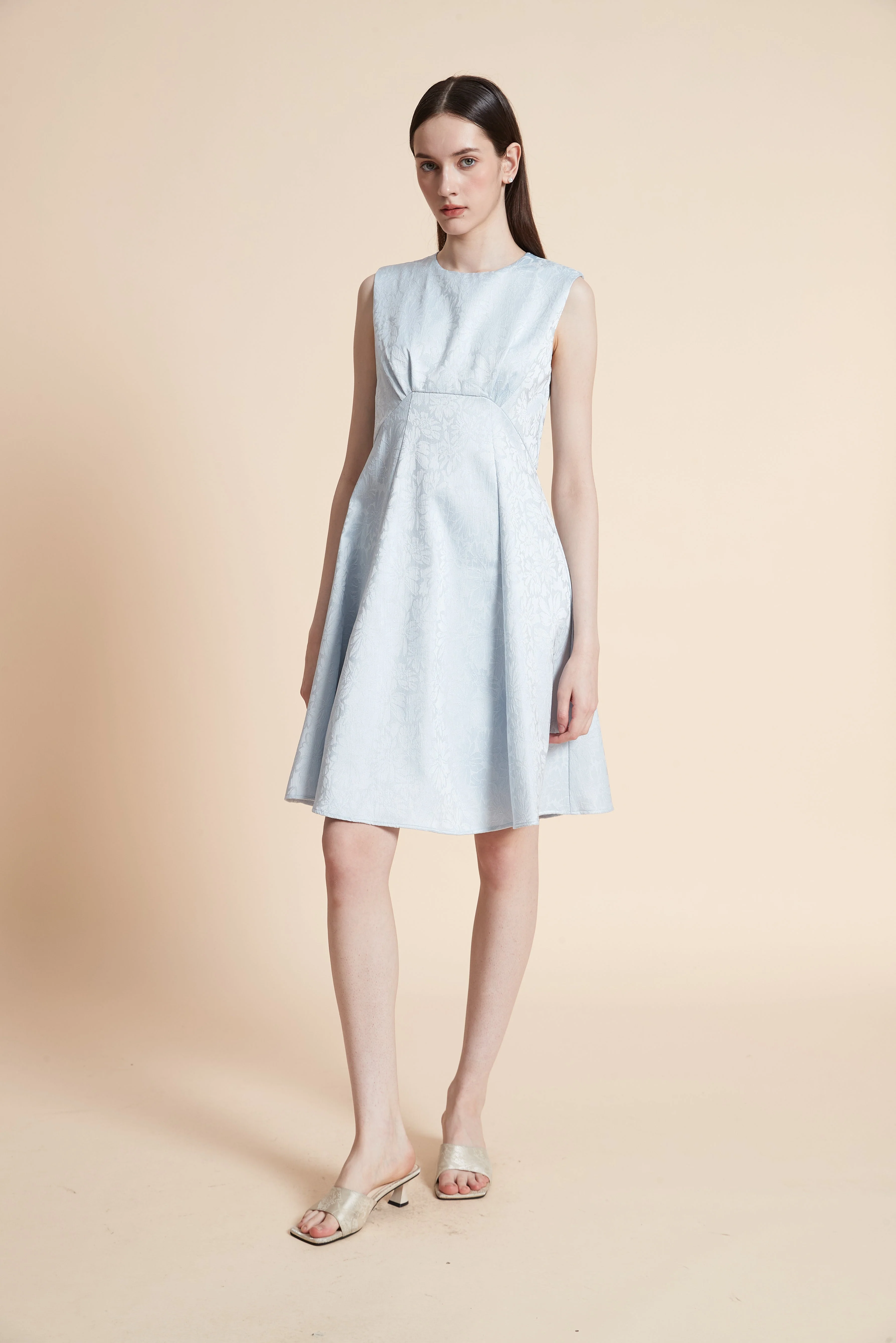 Knee-Length Sleeveless Printed Dress - Image 3