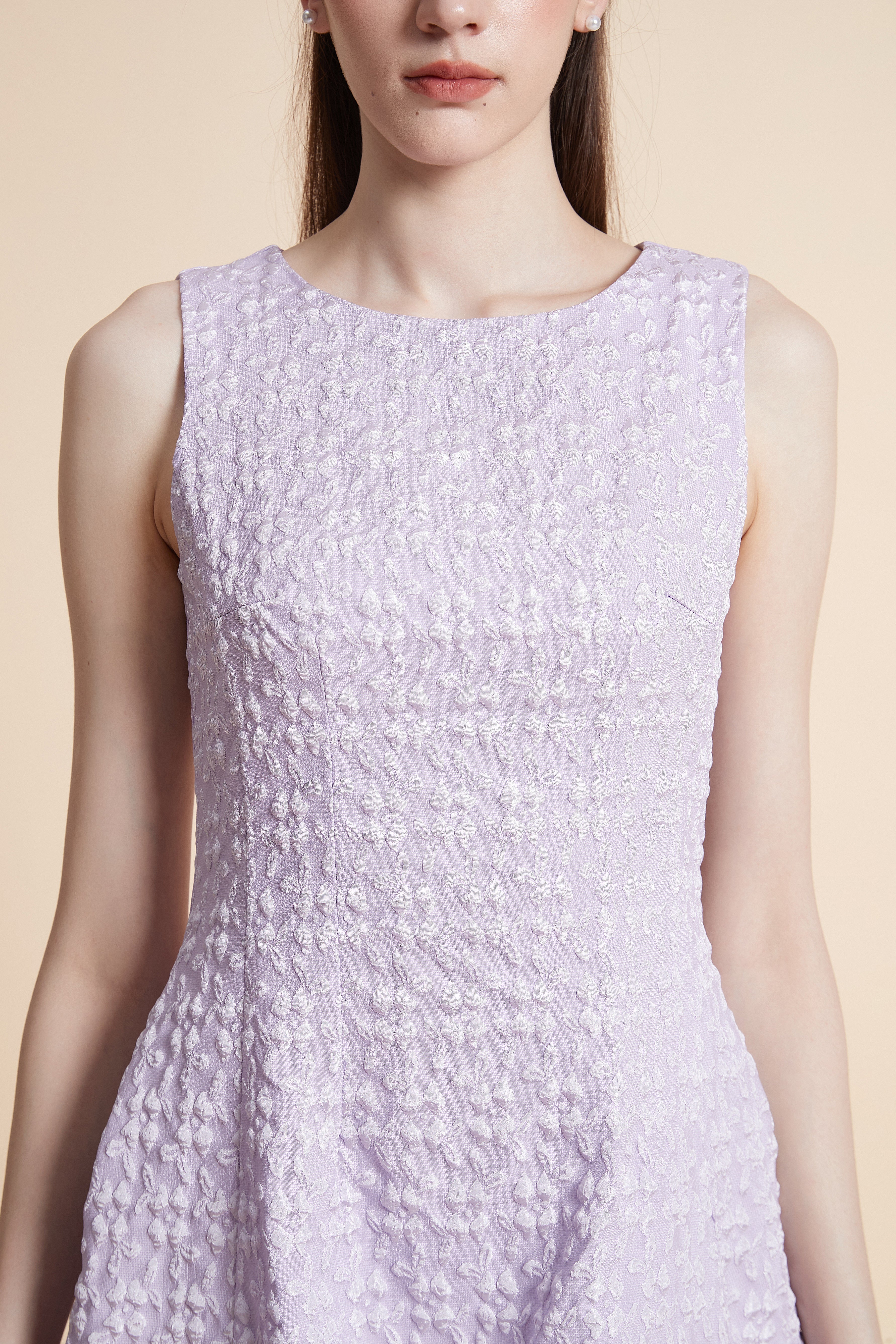 Knee-Length Embroidered Sleeveless Dress - Image 5