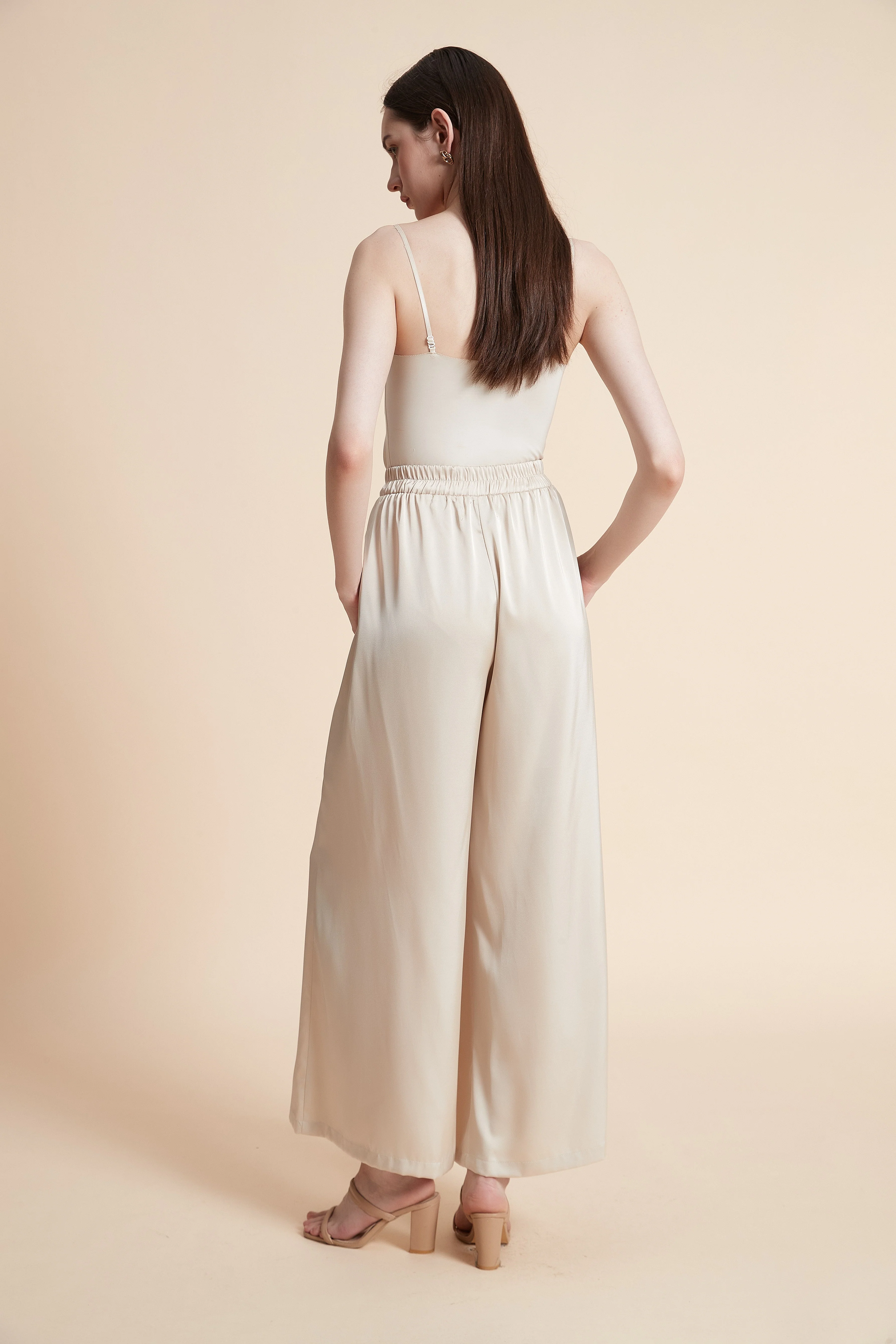 Plain Long Pants with Elastic Waist - Image 5