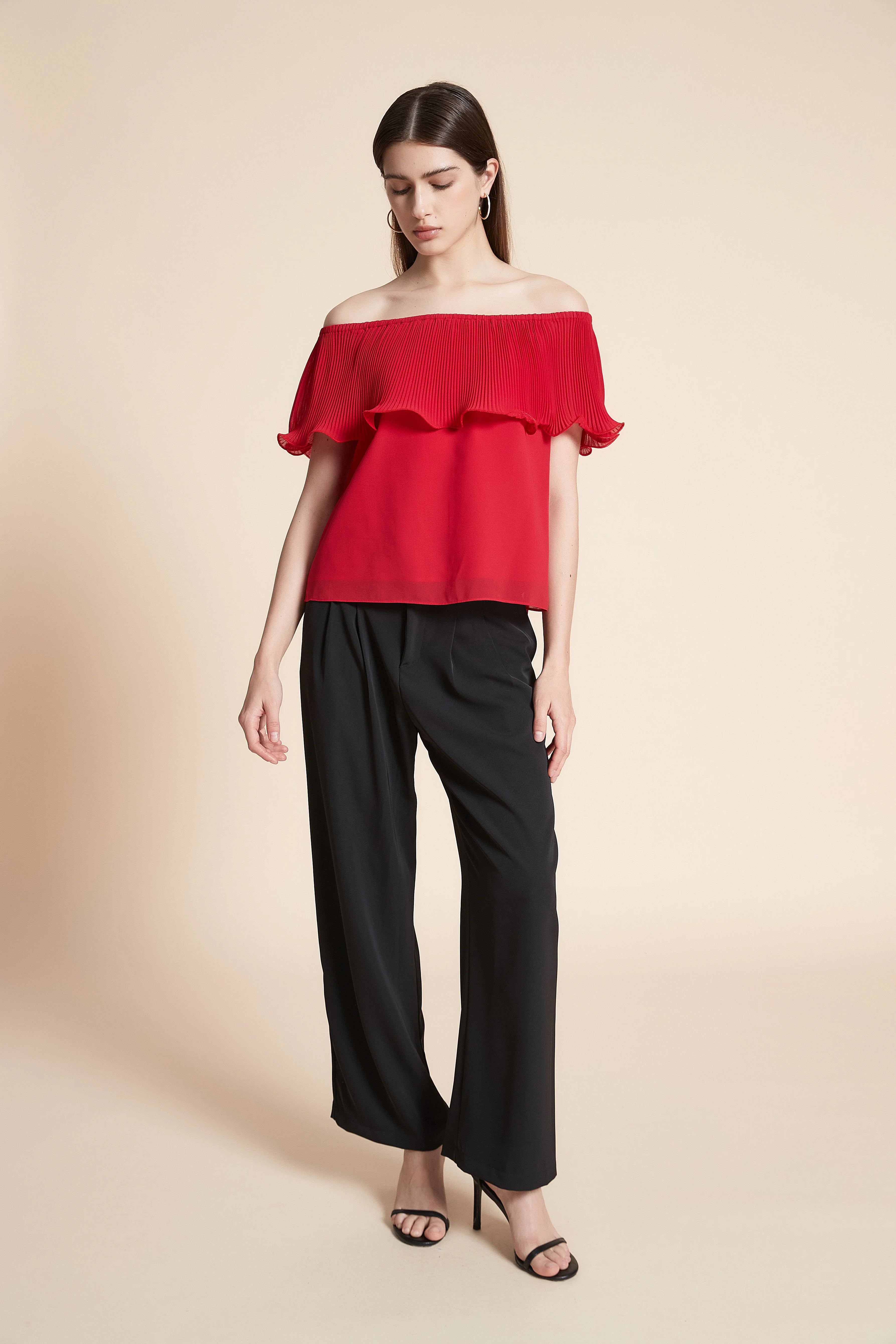 Plain Off-The-Shoulder Crop Top - Image 4
