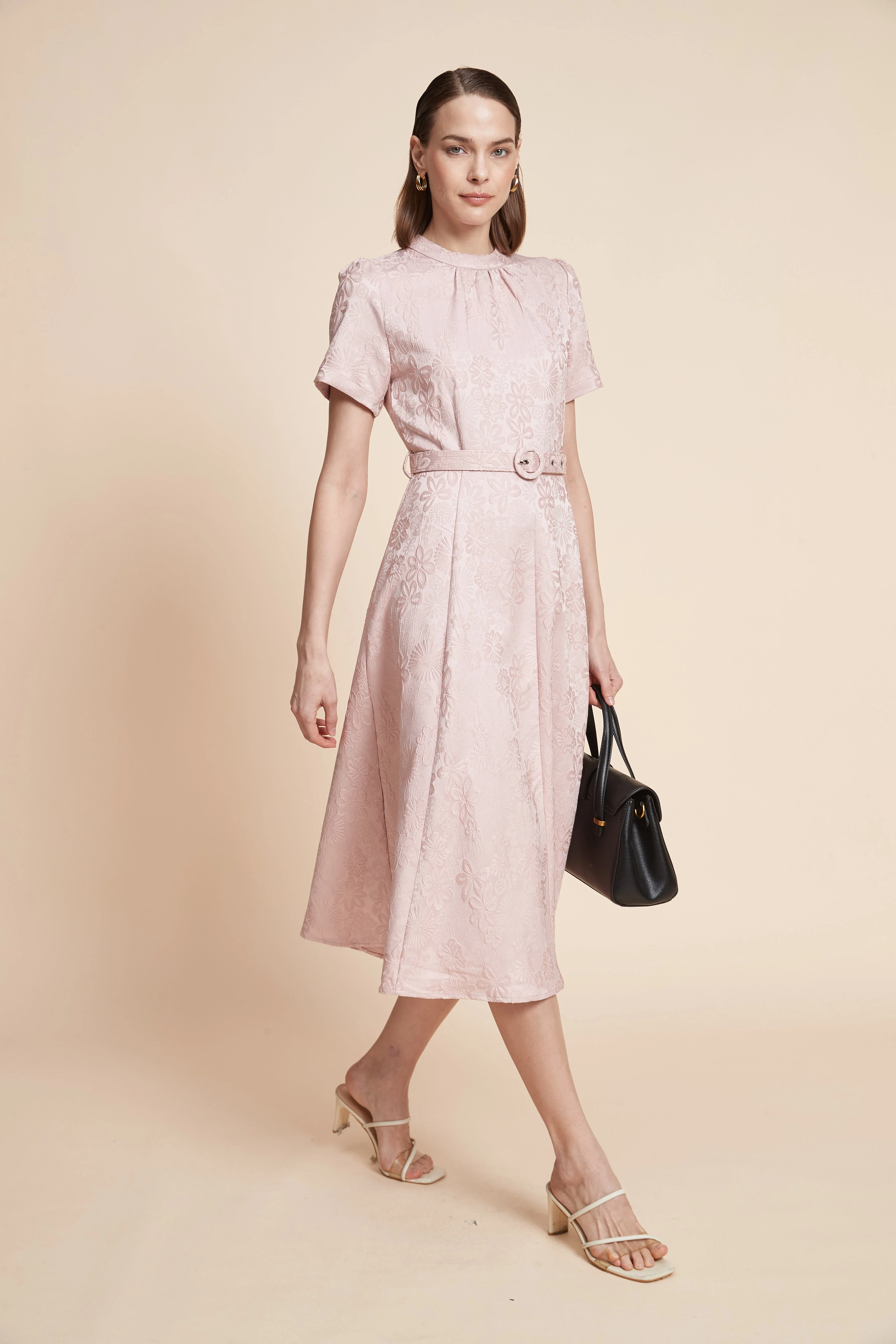 Print Midi Dress With Short Sleeves And A Belt - Image 10