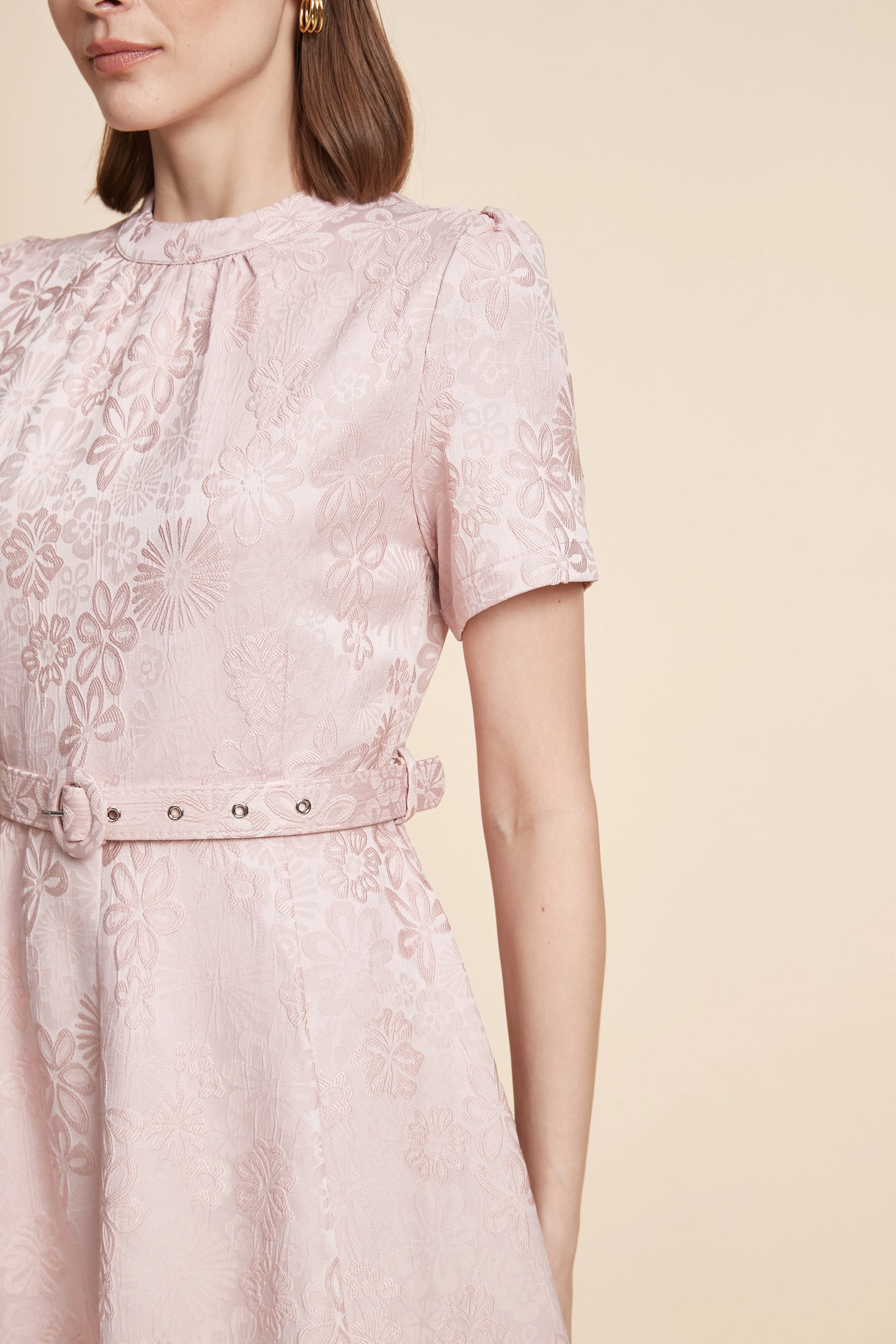 Print Midi Dress With Short Sleeves And A Belt - Image 11