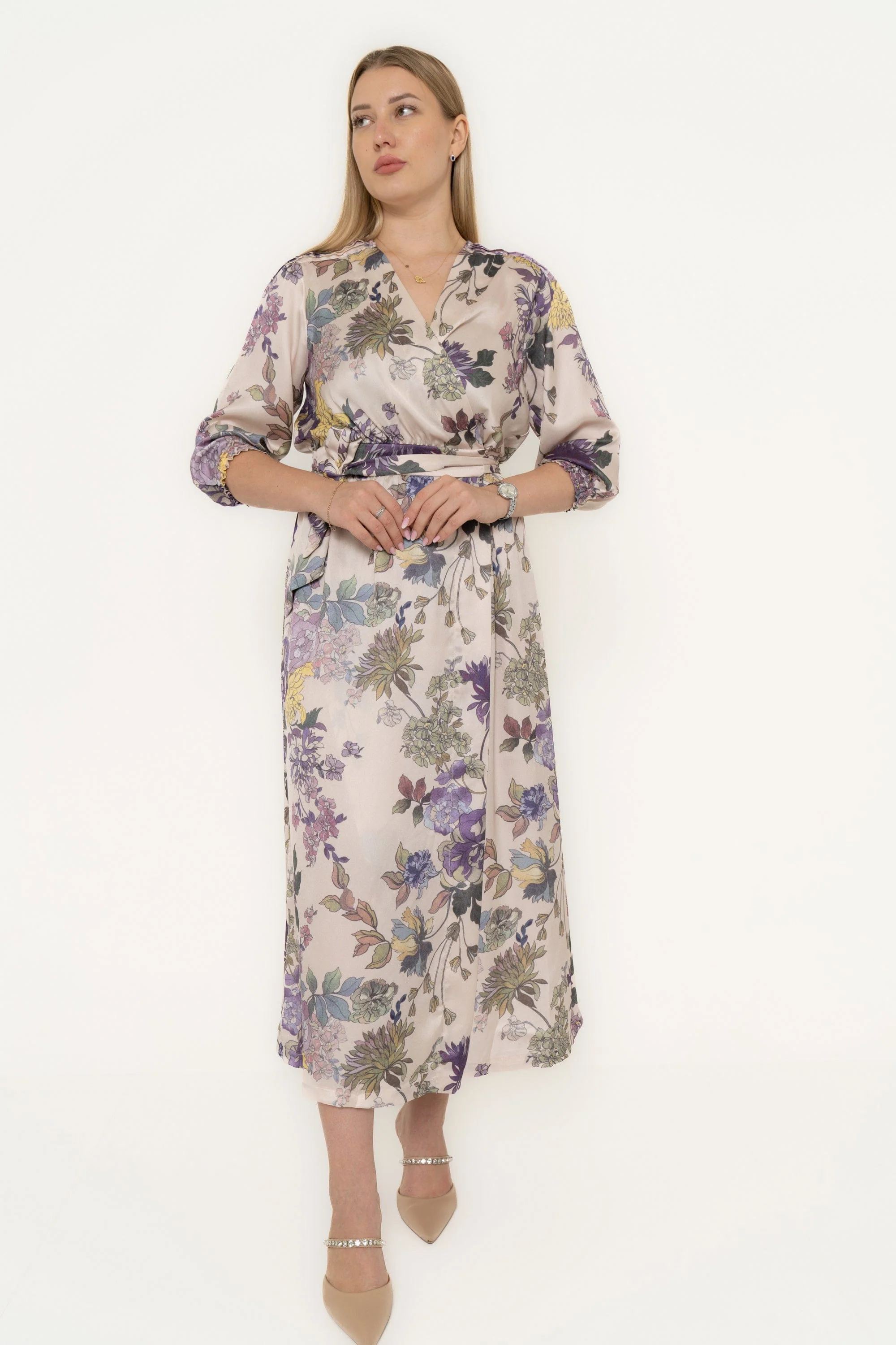 Floral Midi Dress With 3/4 Sleeves - Image 2