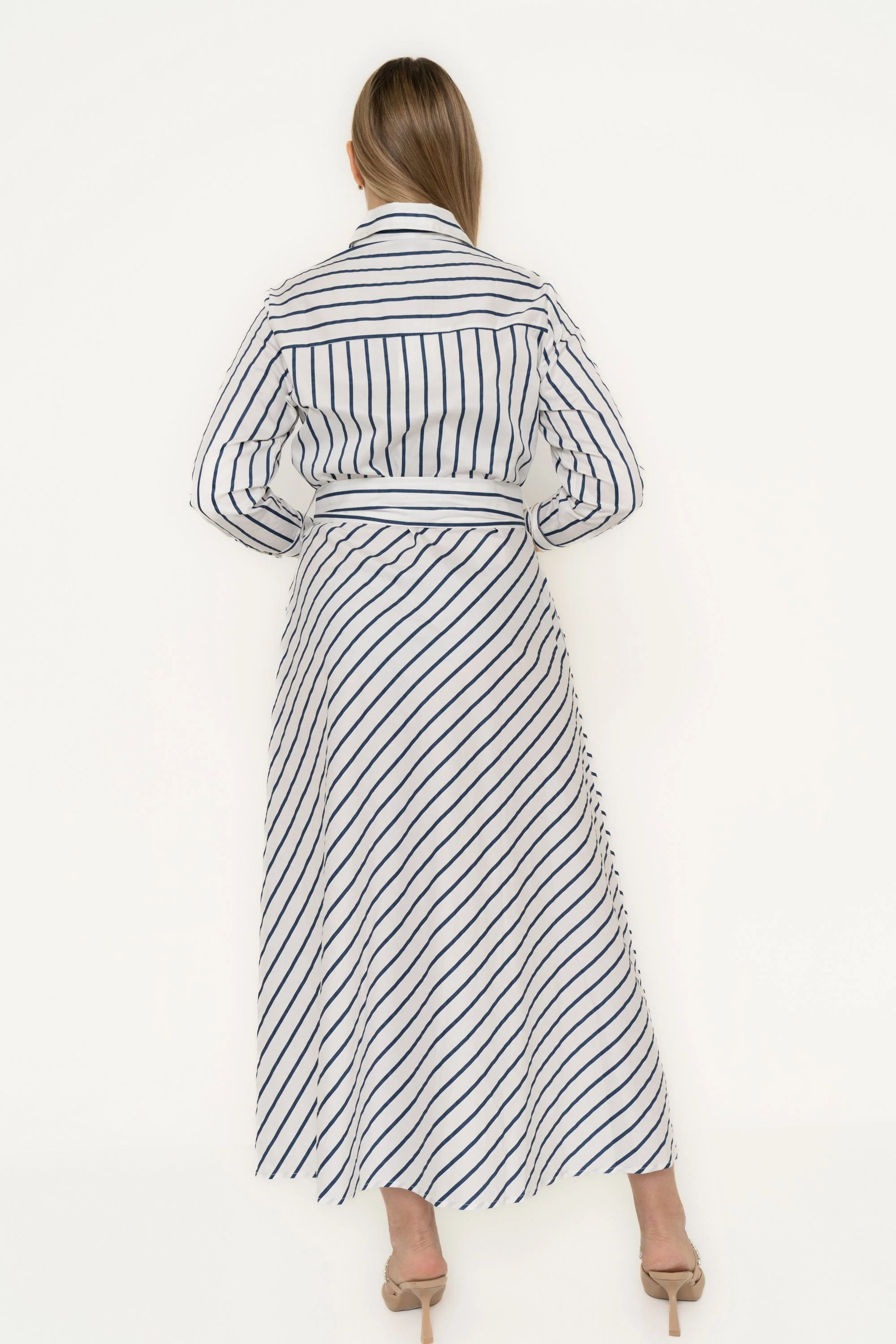 Long Dress With Long Sleeves - Image 5