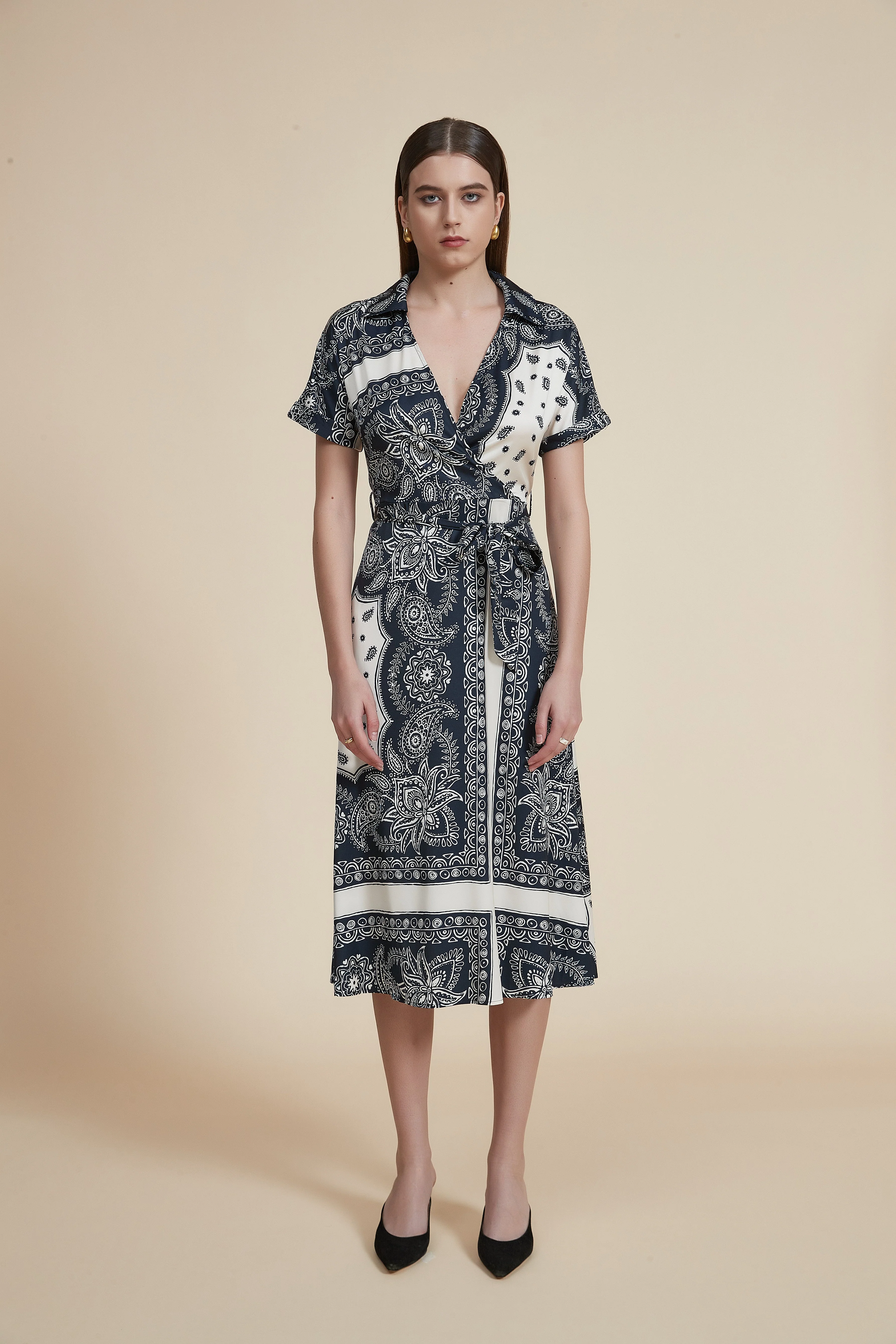 Knee-Length Printed Dress with Short Sleeves
