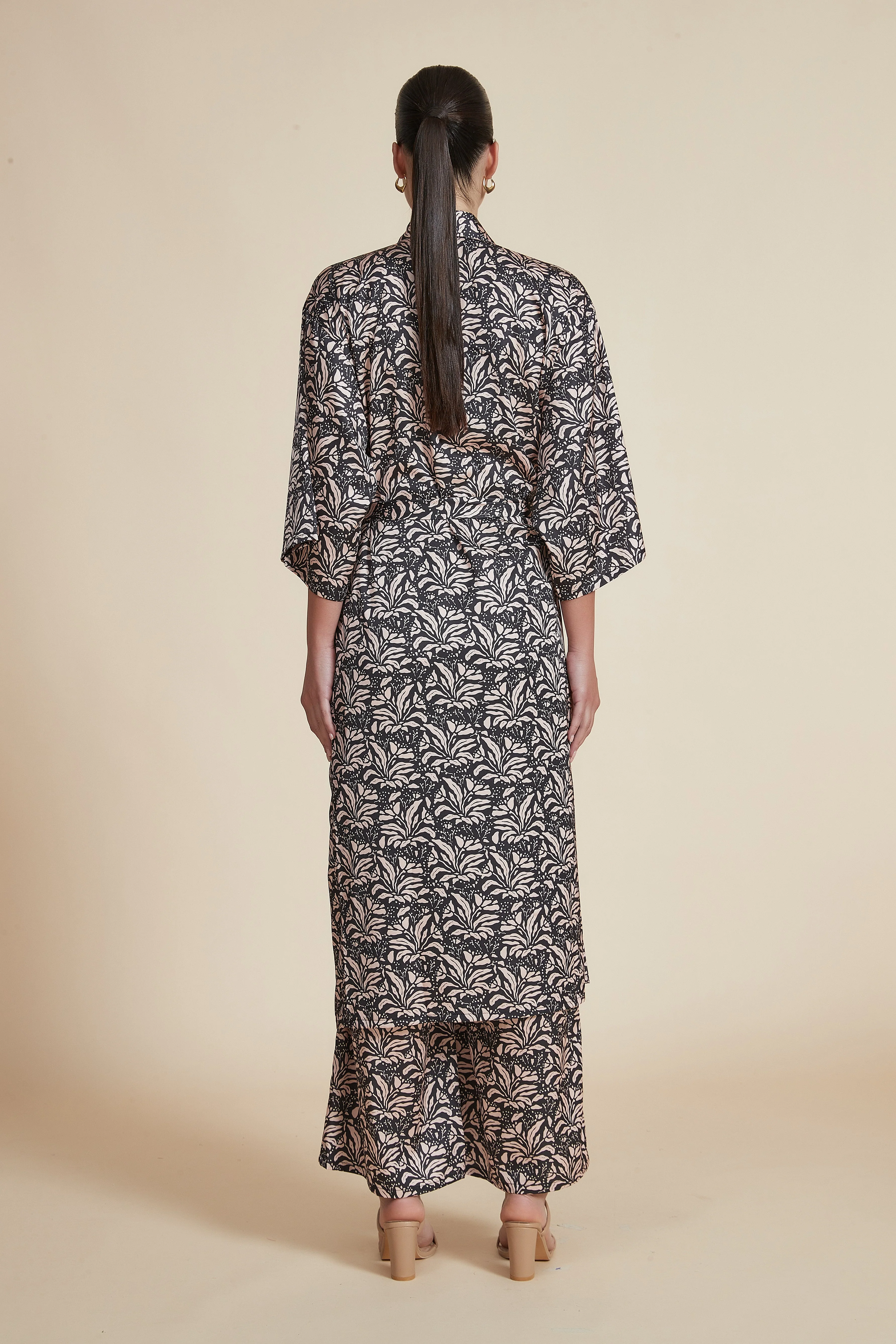 Long Floral Dress with 3/4 Sleeves - Image 3
