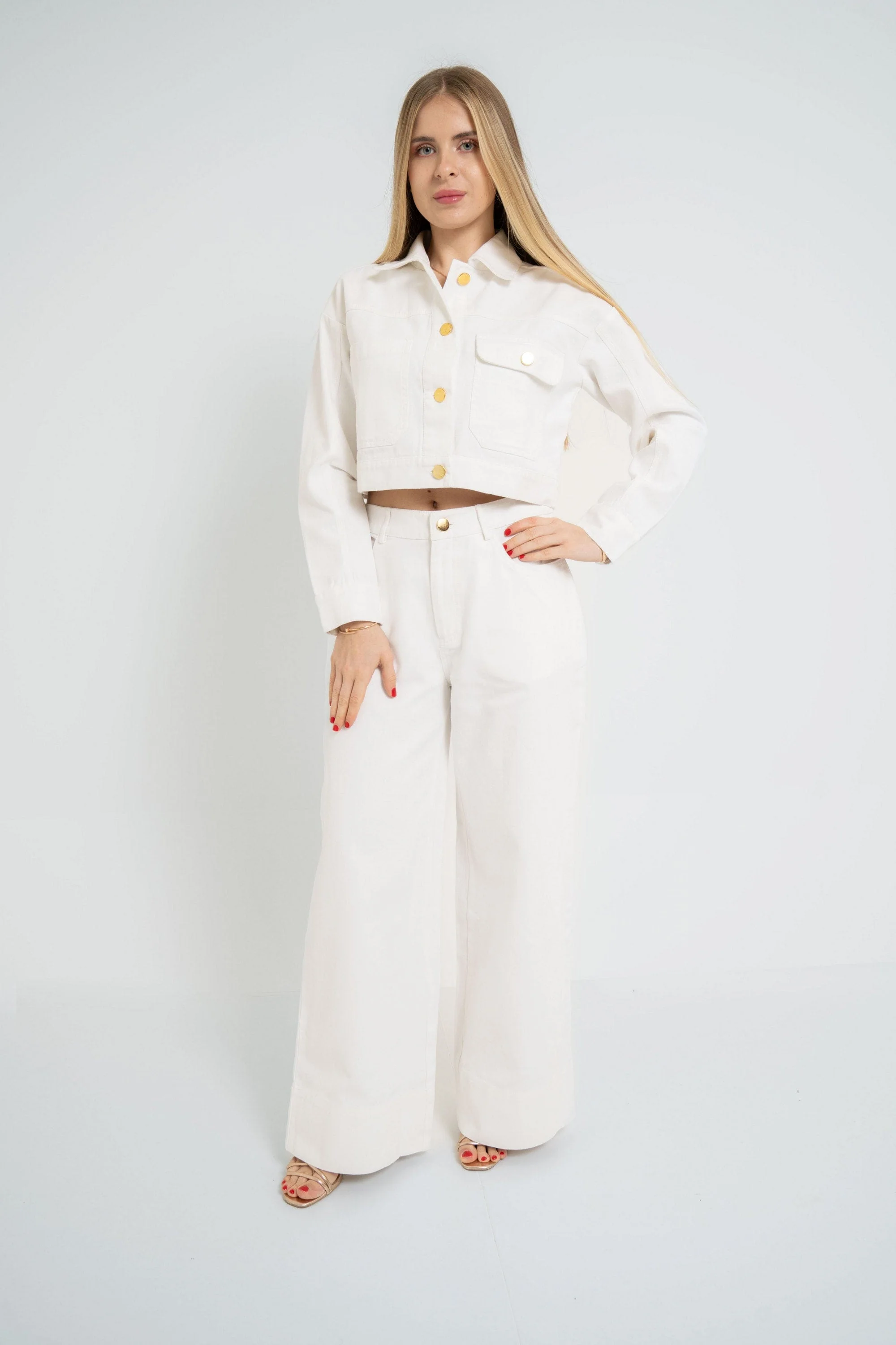 Wide-Leg Straight Cut Trousers