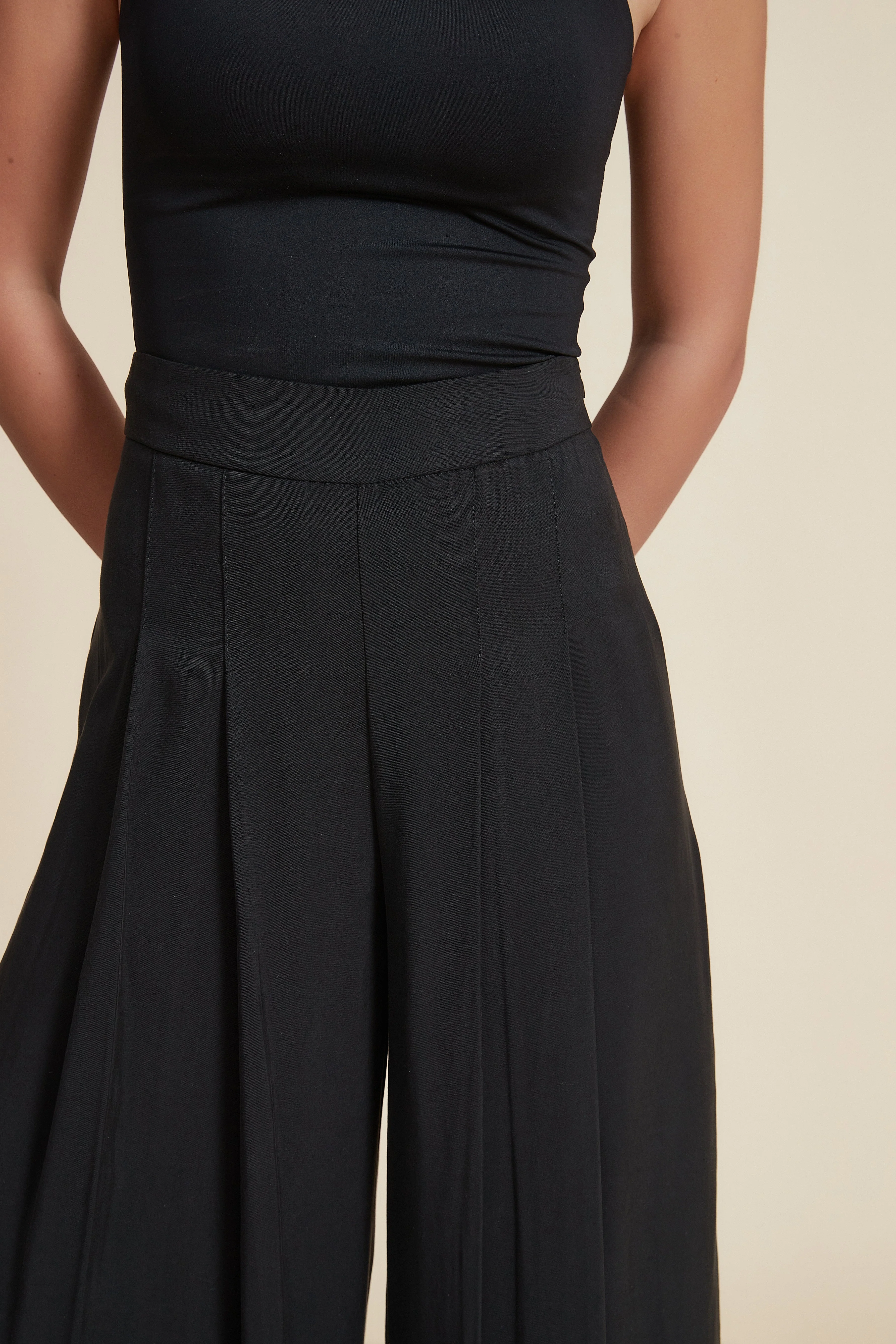 Plain Wide Long Pants - Image 4