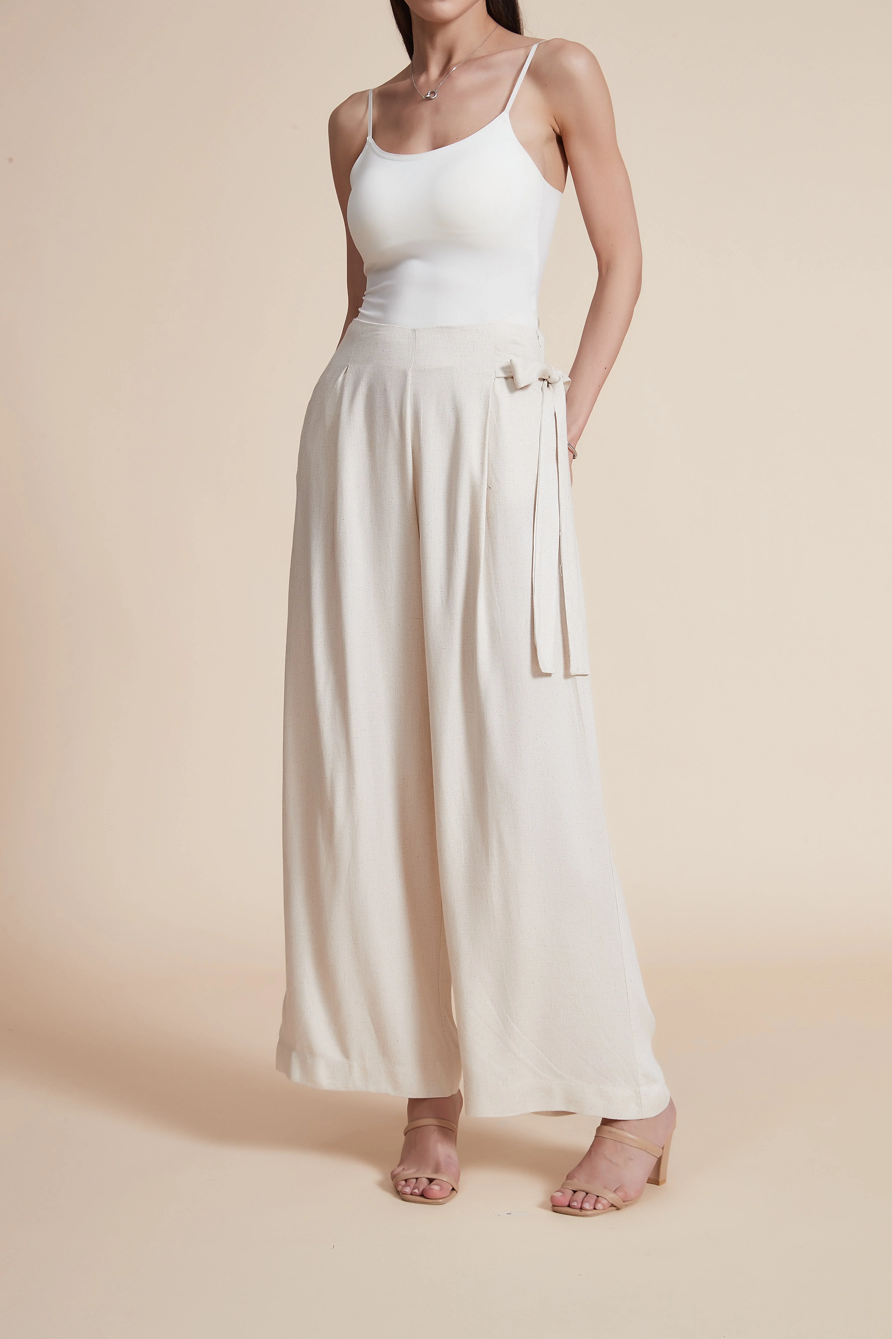 Wide-Leg Ruffled Long Pants - Image 4