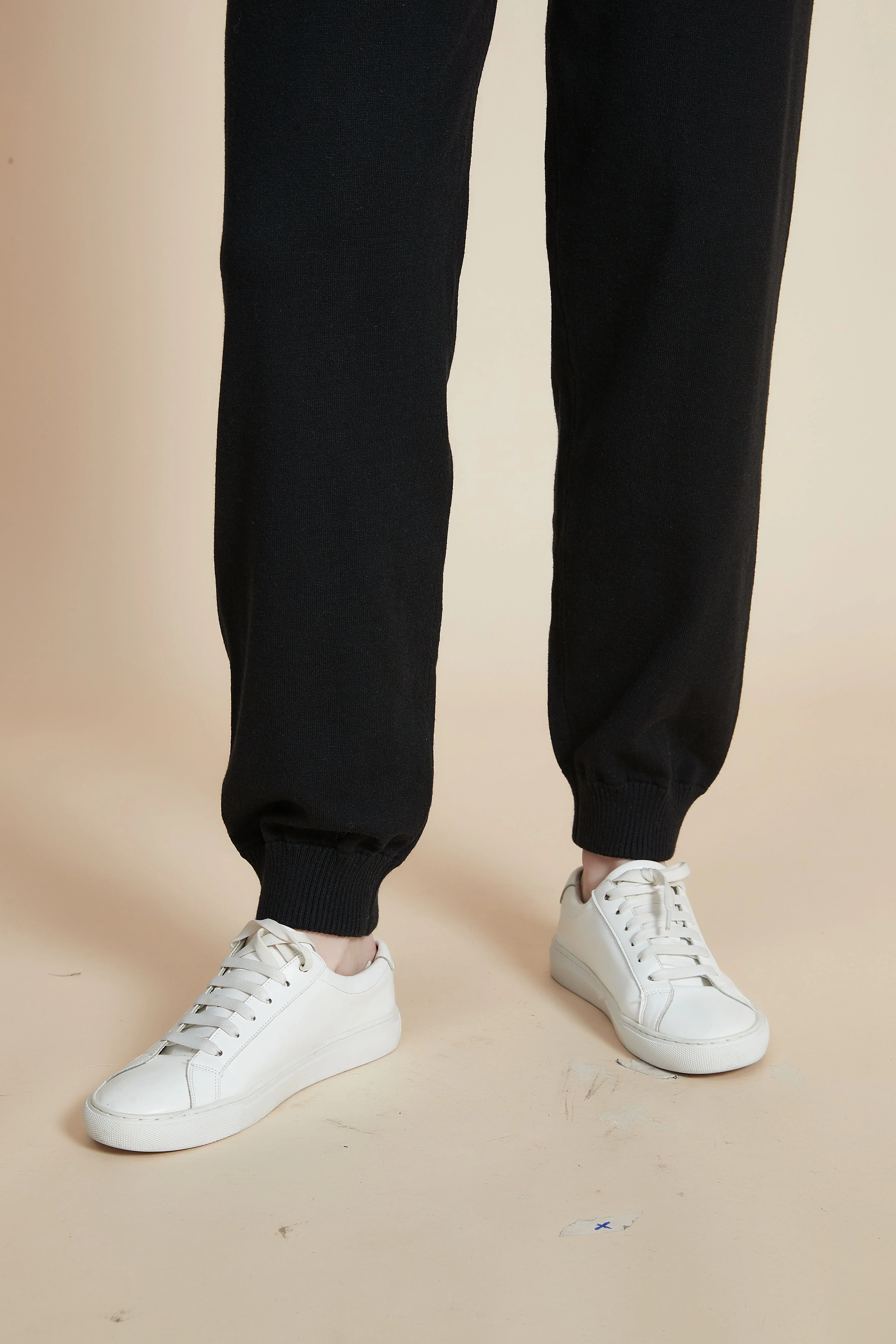 Embellished Sweatpants with Waist Tie - Image 4