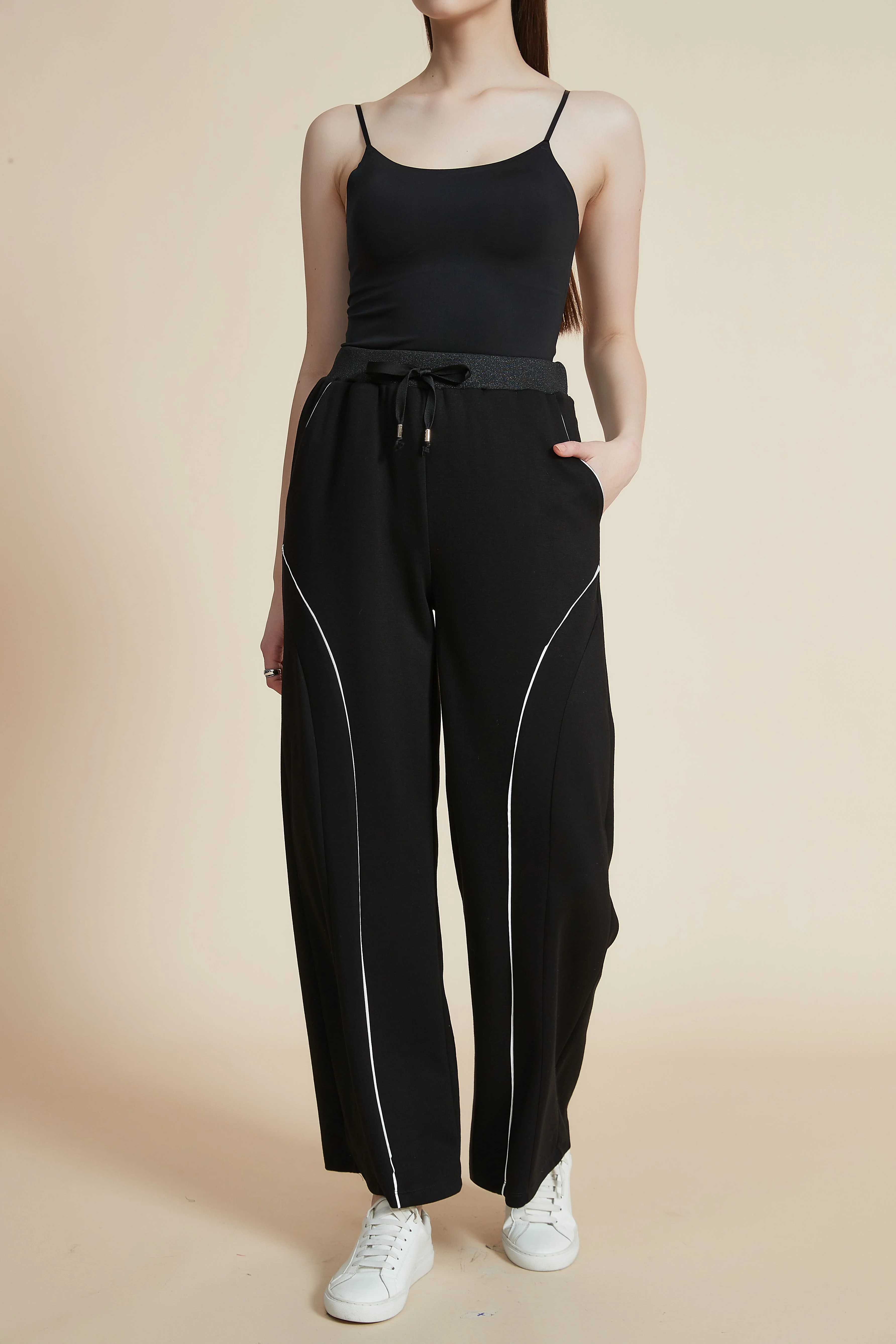 Wide-Leg Long Trousers