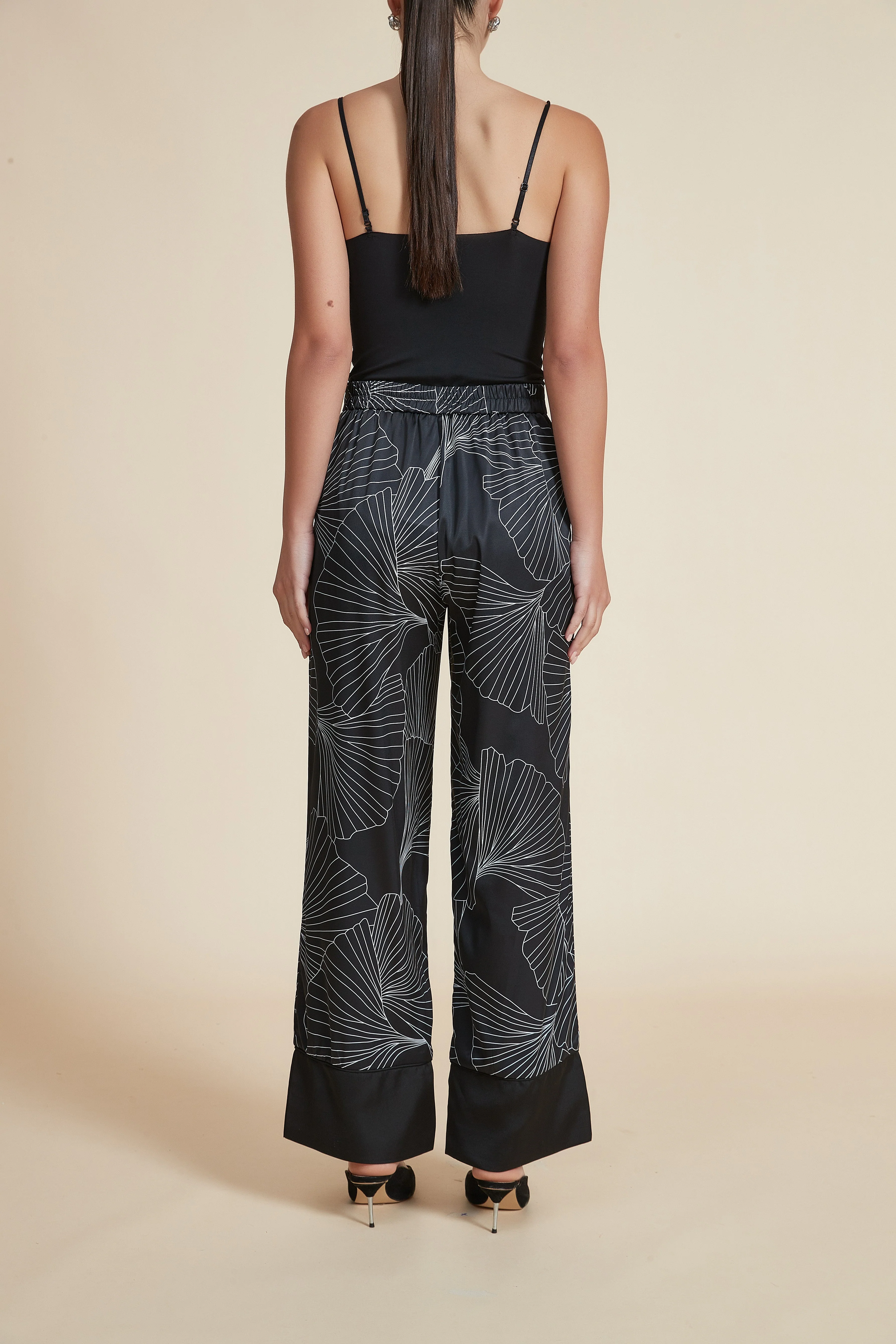 High-Waisted Long Printed Wide-Leg Pants - Image 6