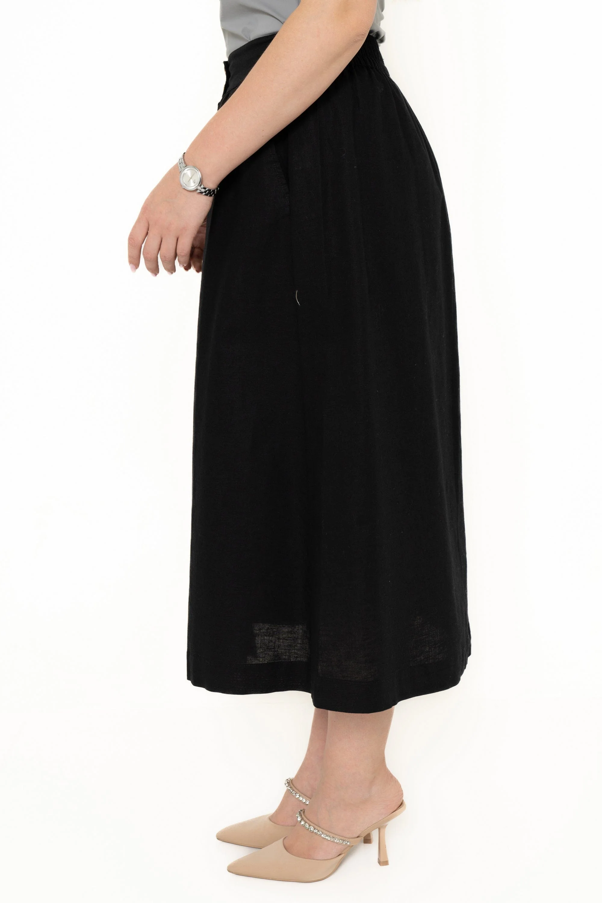 High-Waisted Skirt With Front Buttons - Image 10