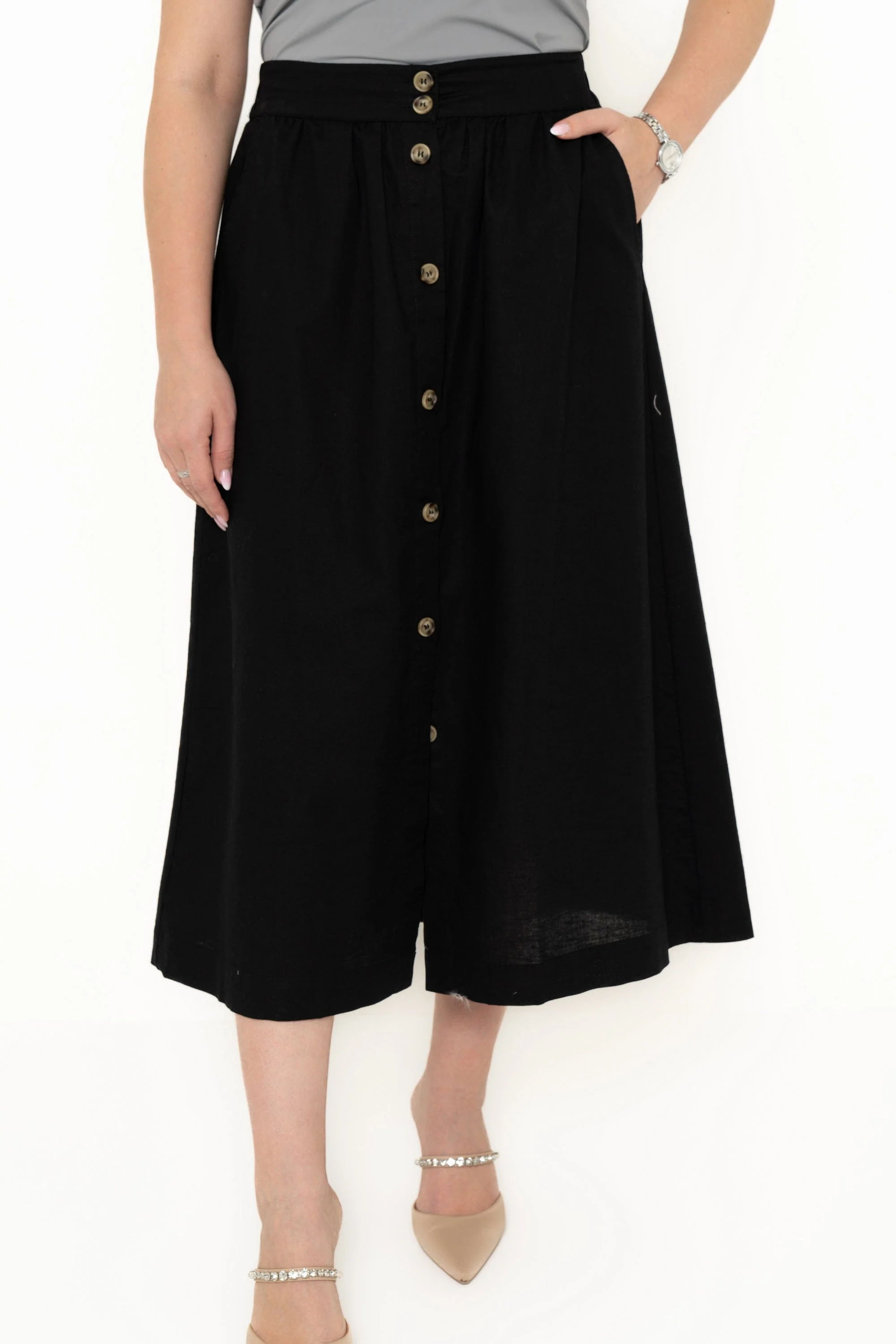 High-Waisted Skirt With Front Buttons - Image 9