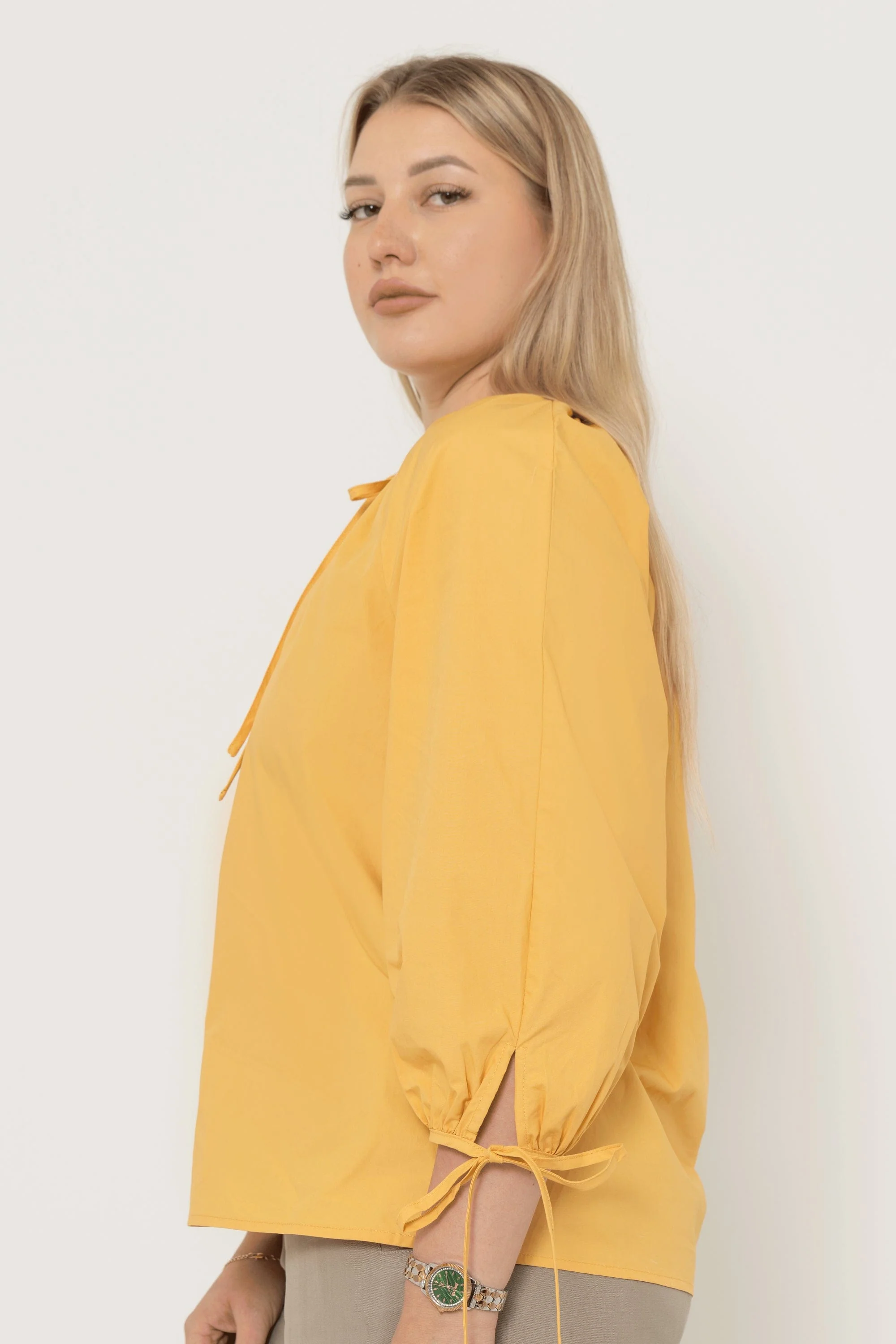 Solid Color Blouse With Heart-Shaped Buttons, Long Sleeves - Image 4