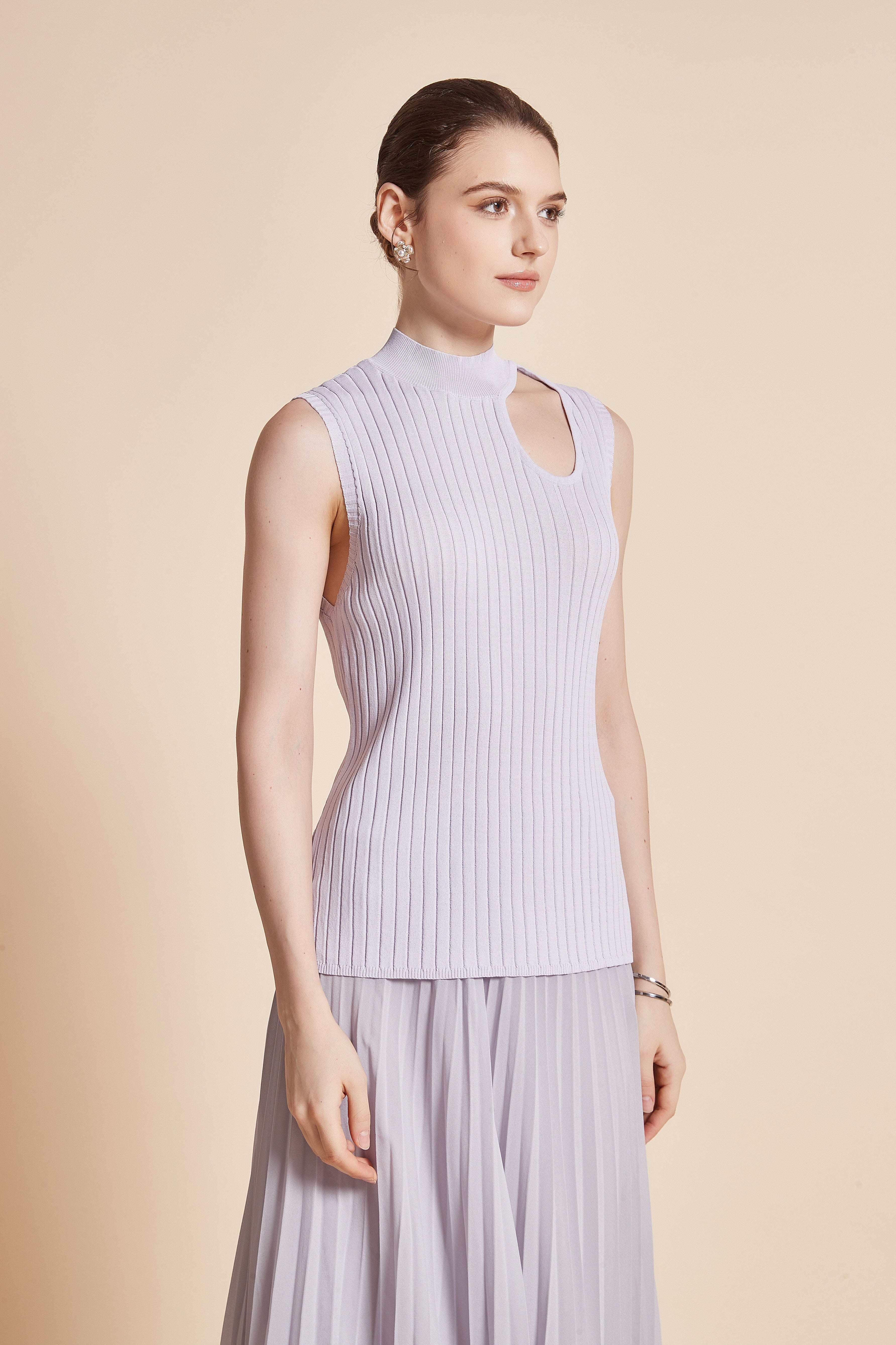 Plain One-Shoulder Blouse With Cut-Out Shoulder - Image 4
