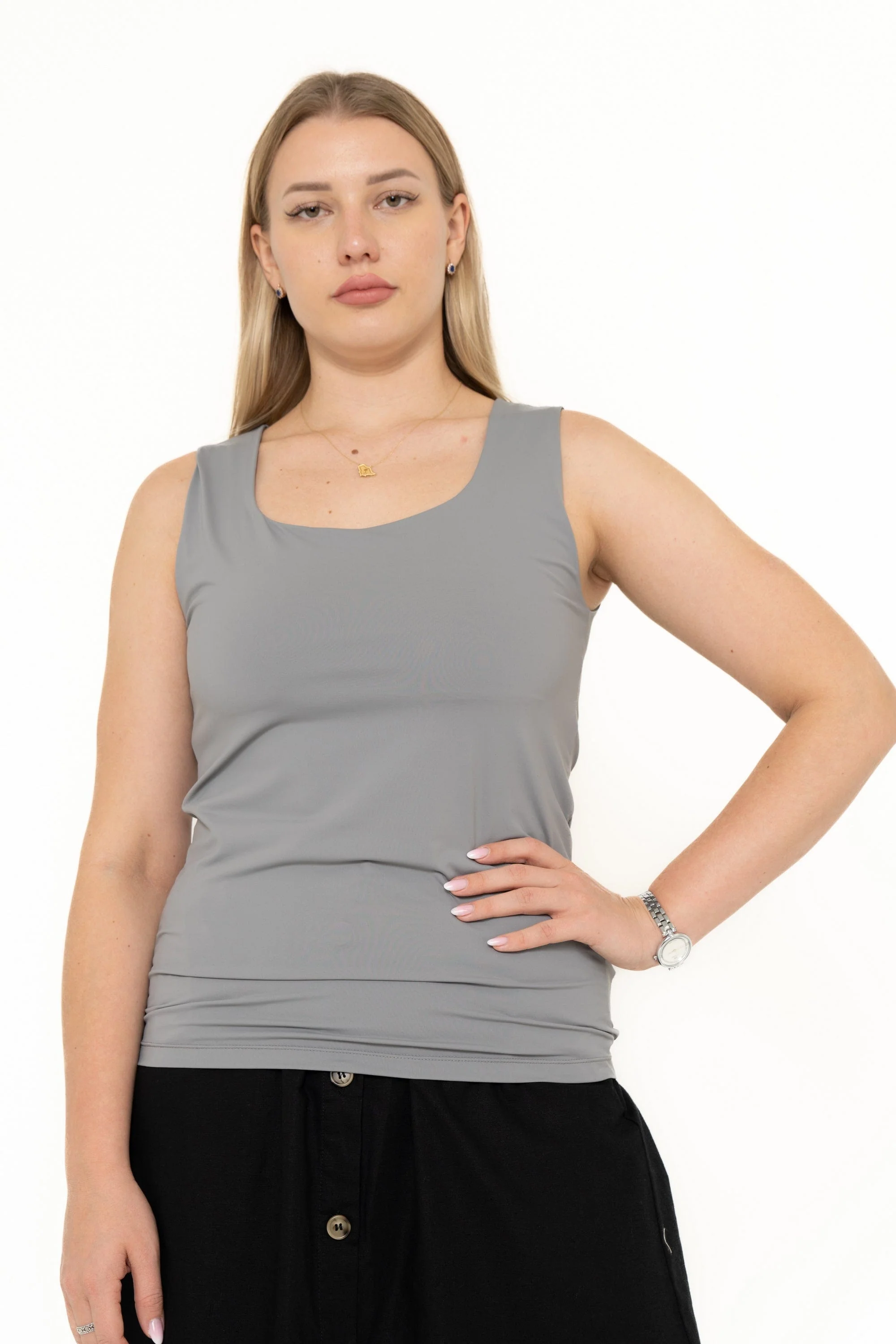 Plain Tank Top With Straps - Image 9
