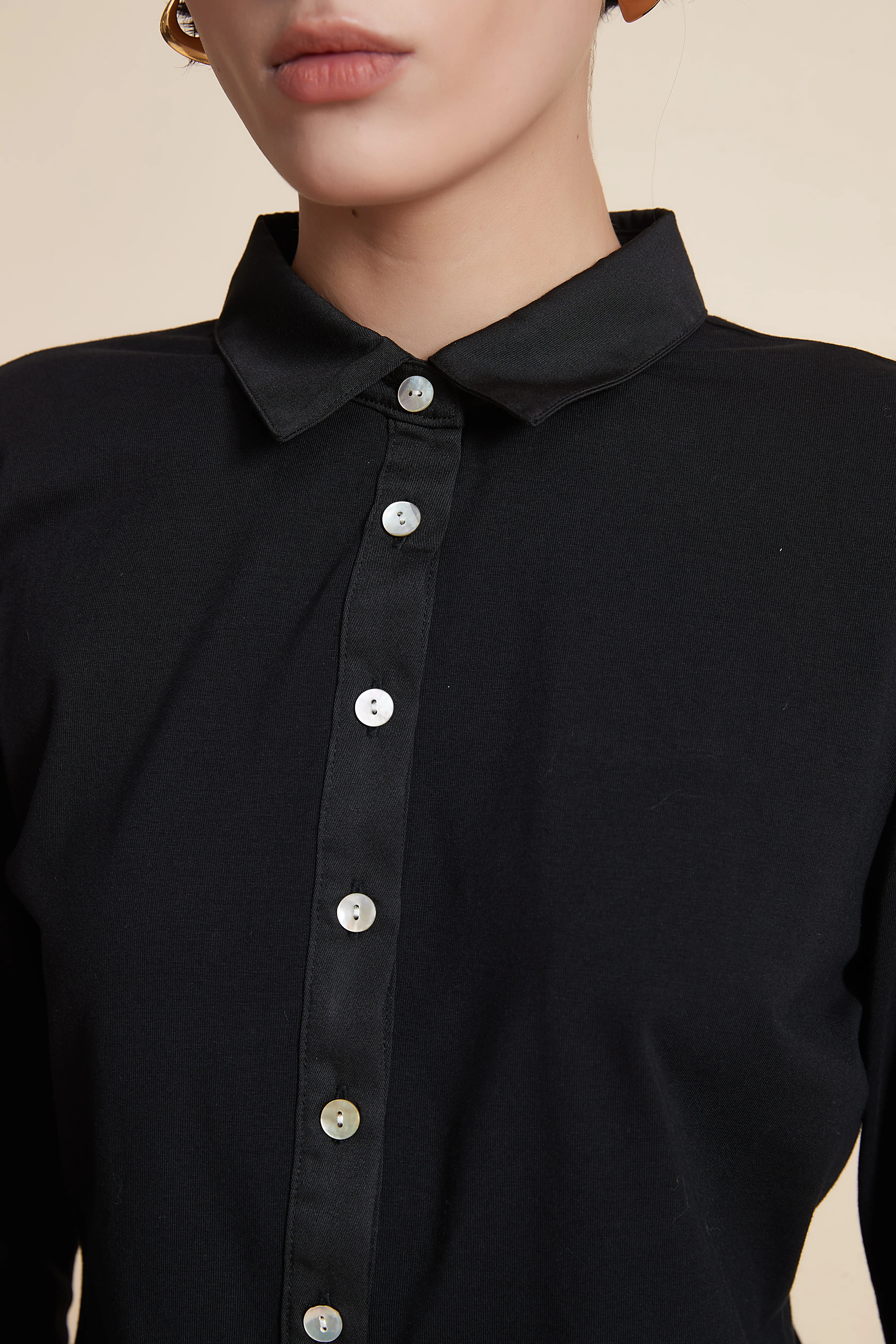 Long-sleeve blouse with a collar - Image 8