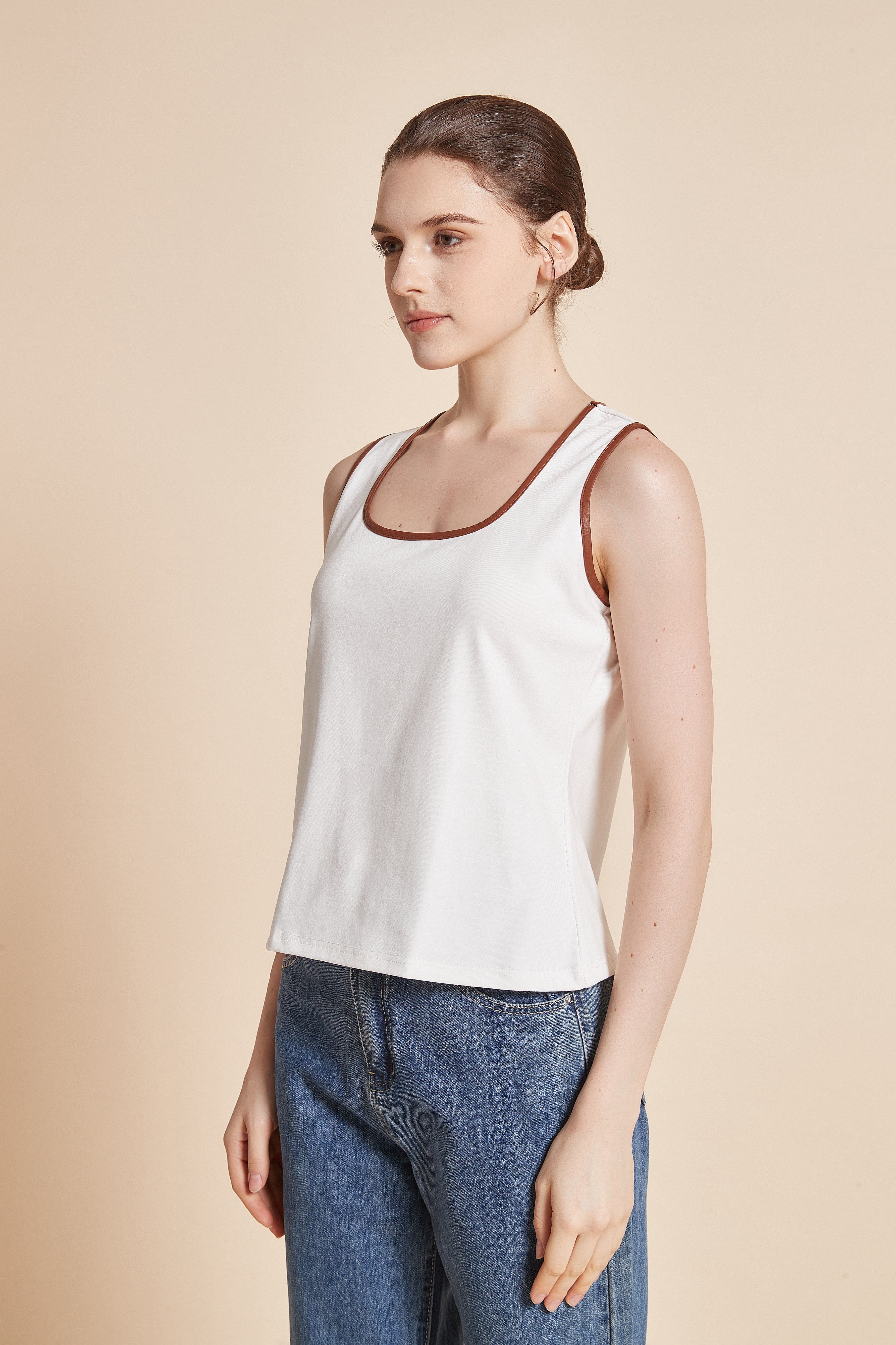 Sleeveless Blouse With Square Neckline - Image 3