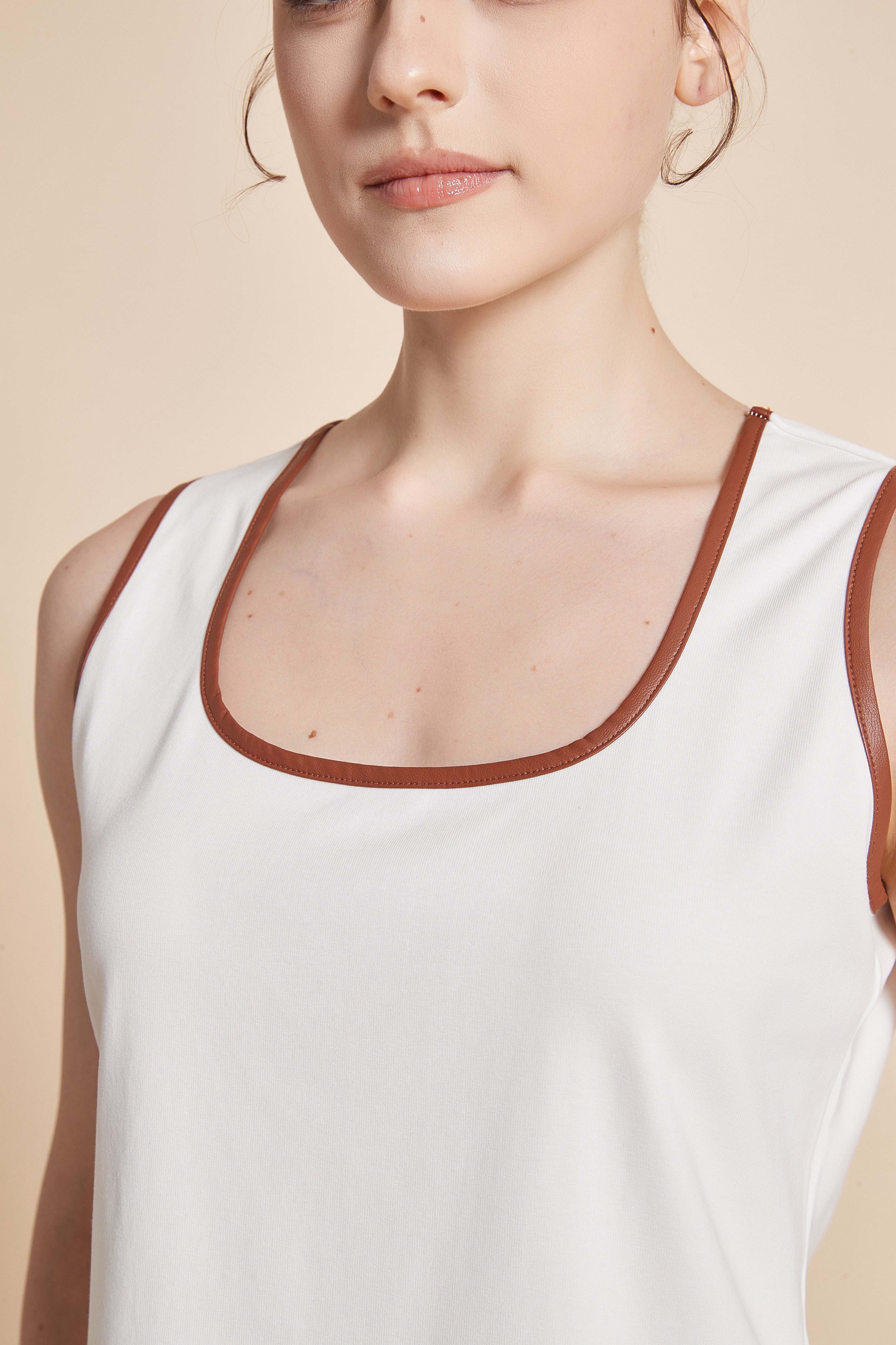Sleeveless Blouse With Square Neckline - Image 8