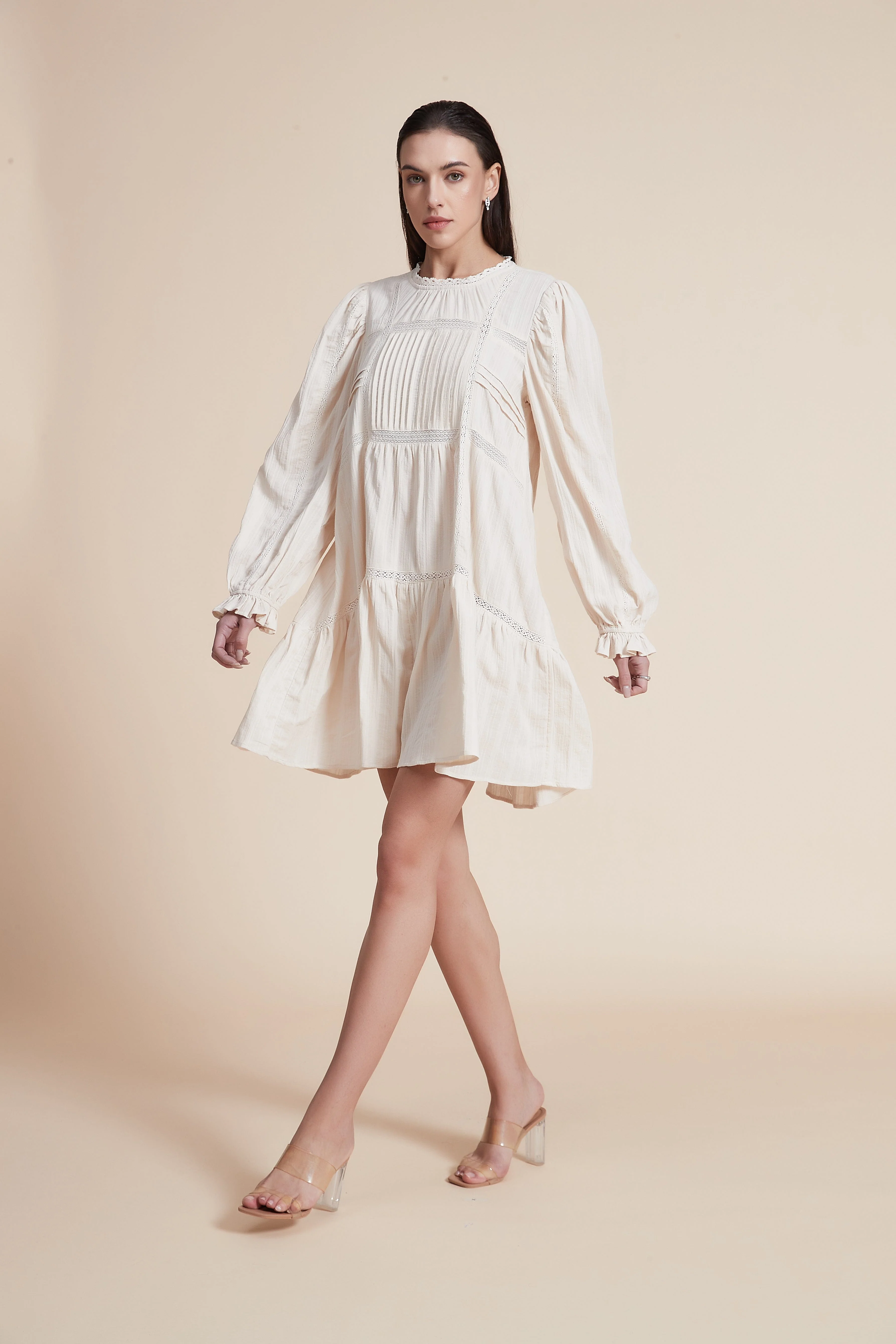 Short Dress with Long Loose Sleeves and Round Neck - Image 5