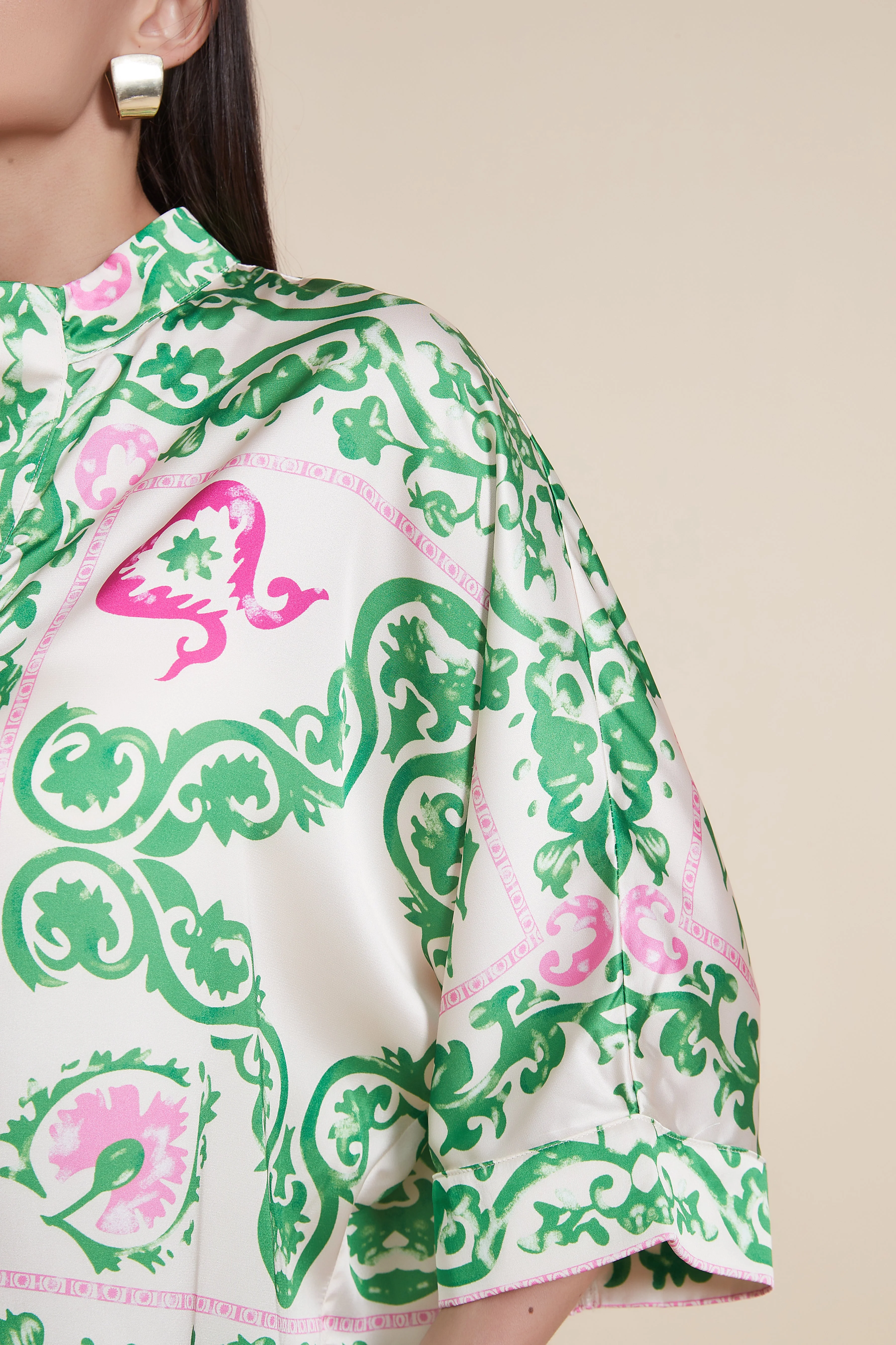Long Short Sleeve Blouse with Shirt Collar - Image 3