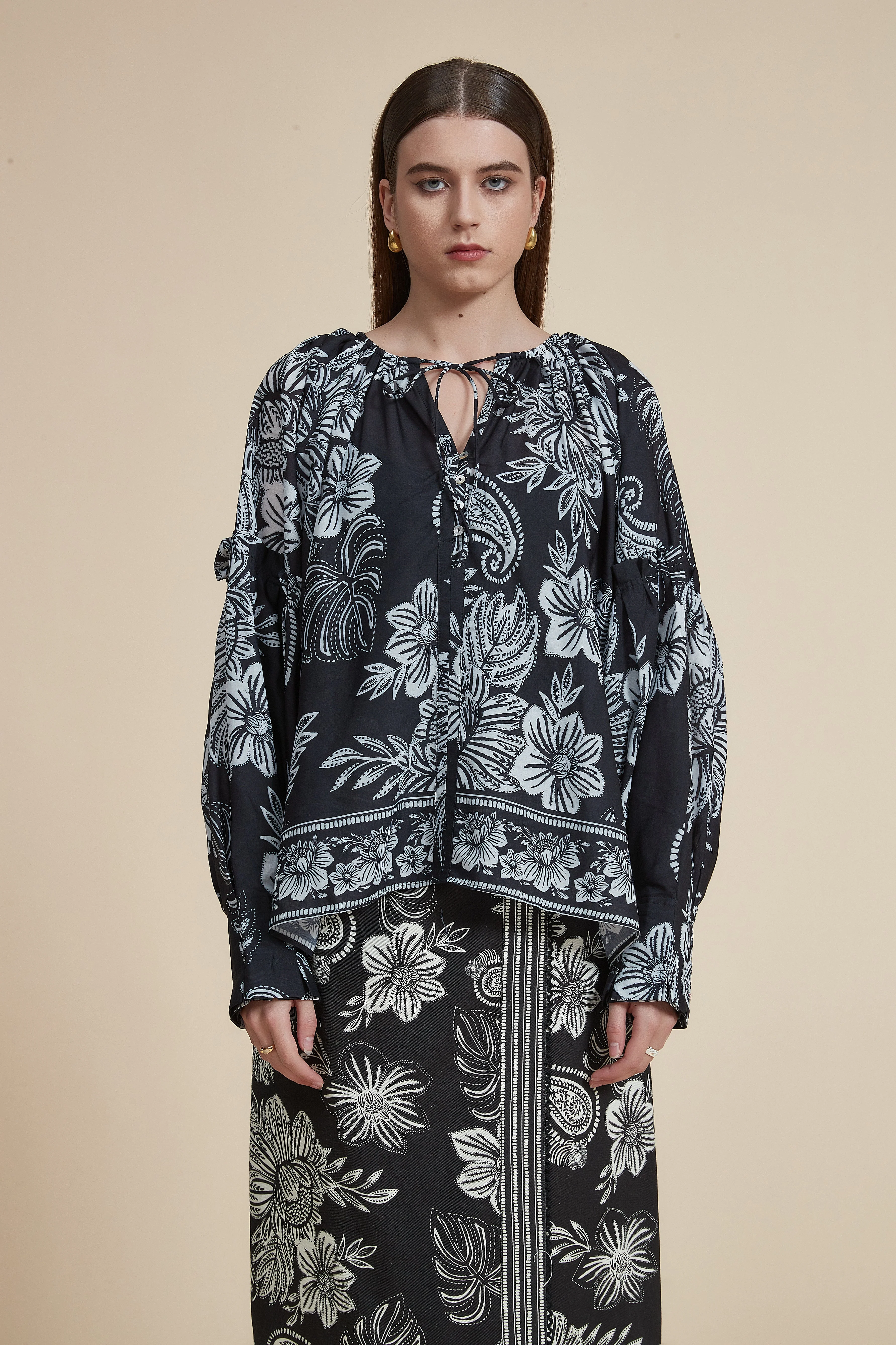 Floral Print Long Sleeve Loose Blouse - Image 2