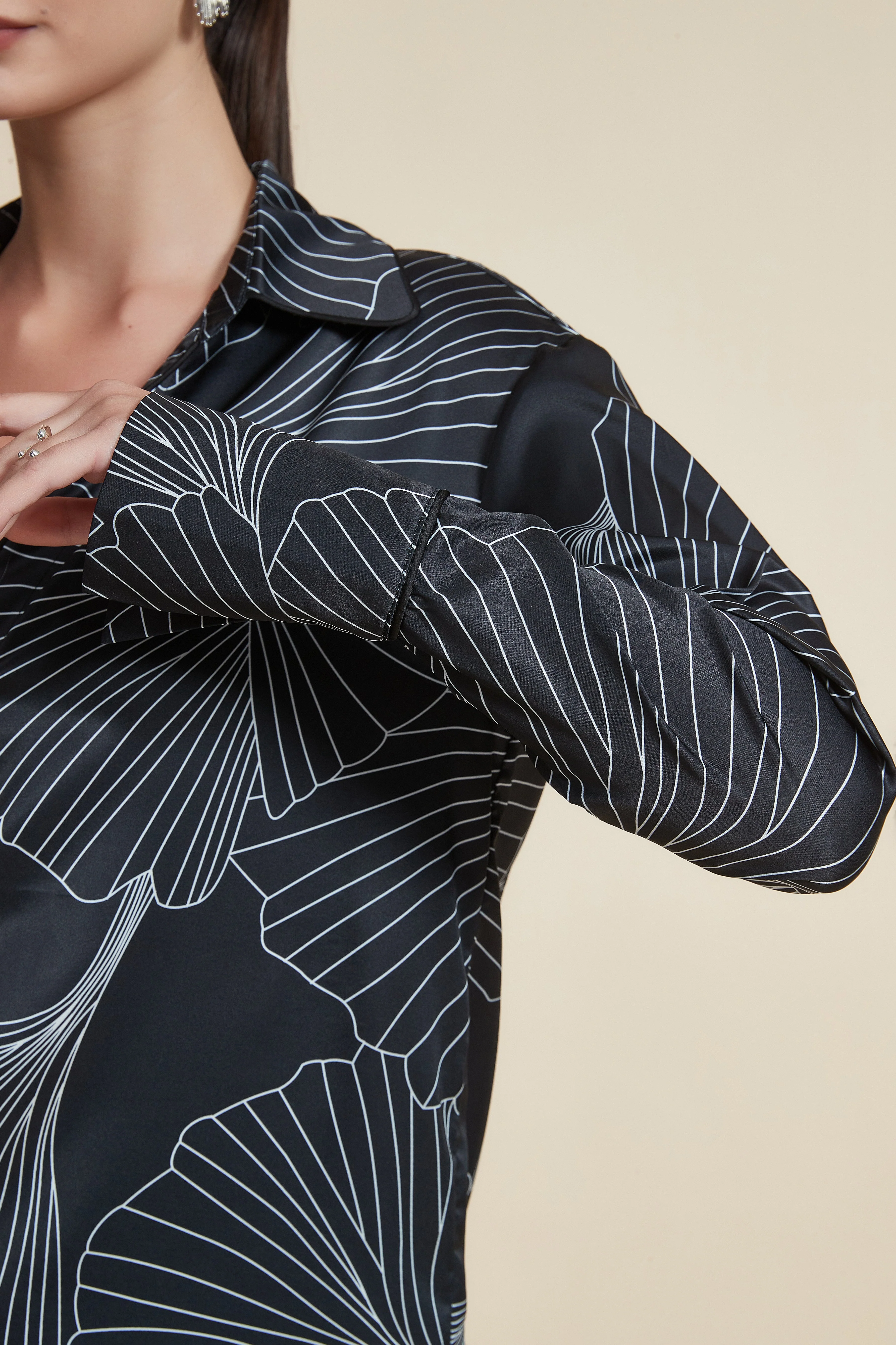 Printed long-sleeve blouse - Image 4