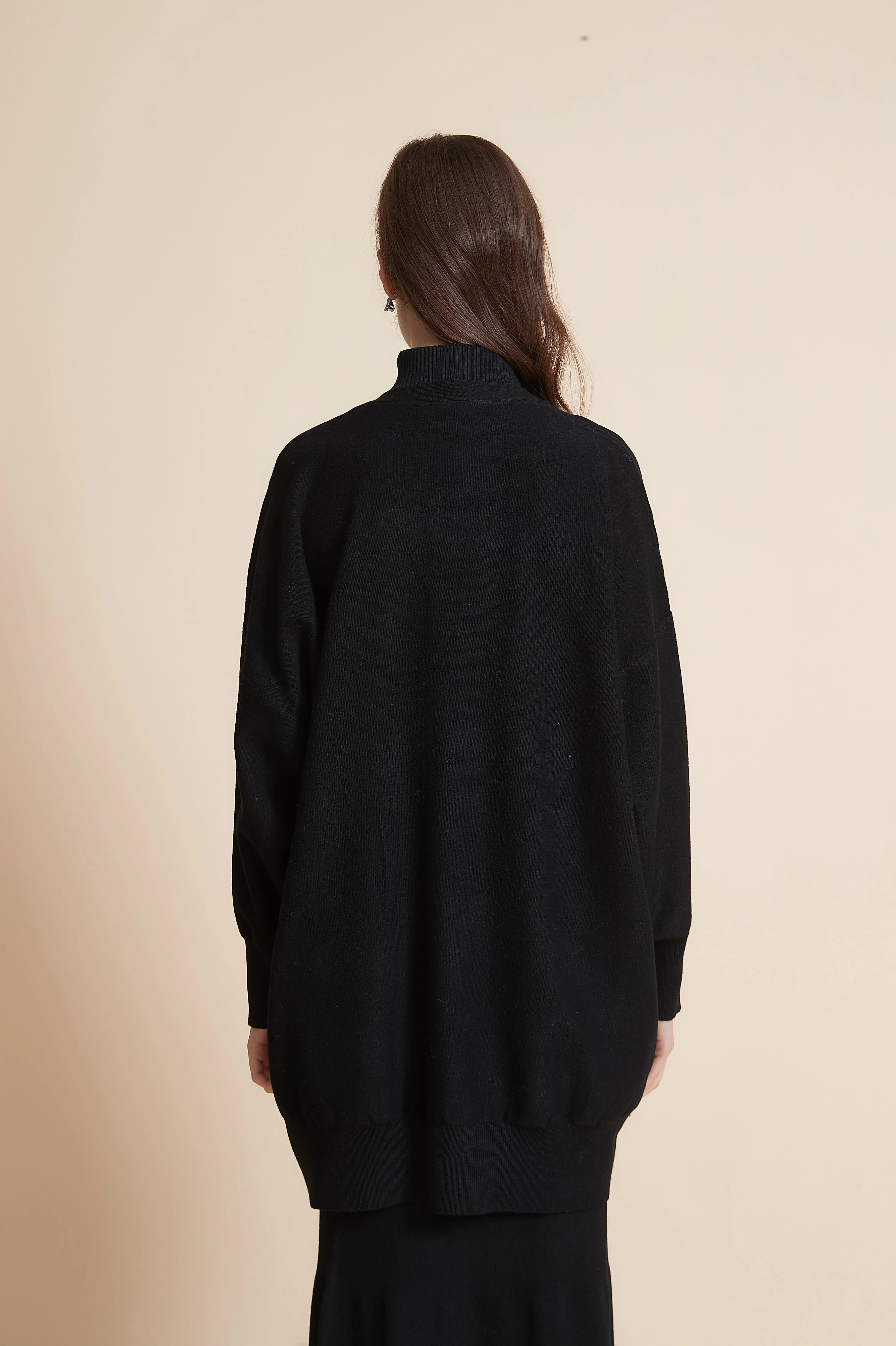 Long Solid Color Cardigan With Buttons And Long Sleeves - Image 9