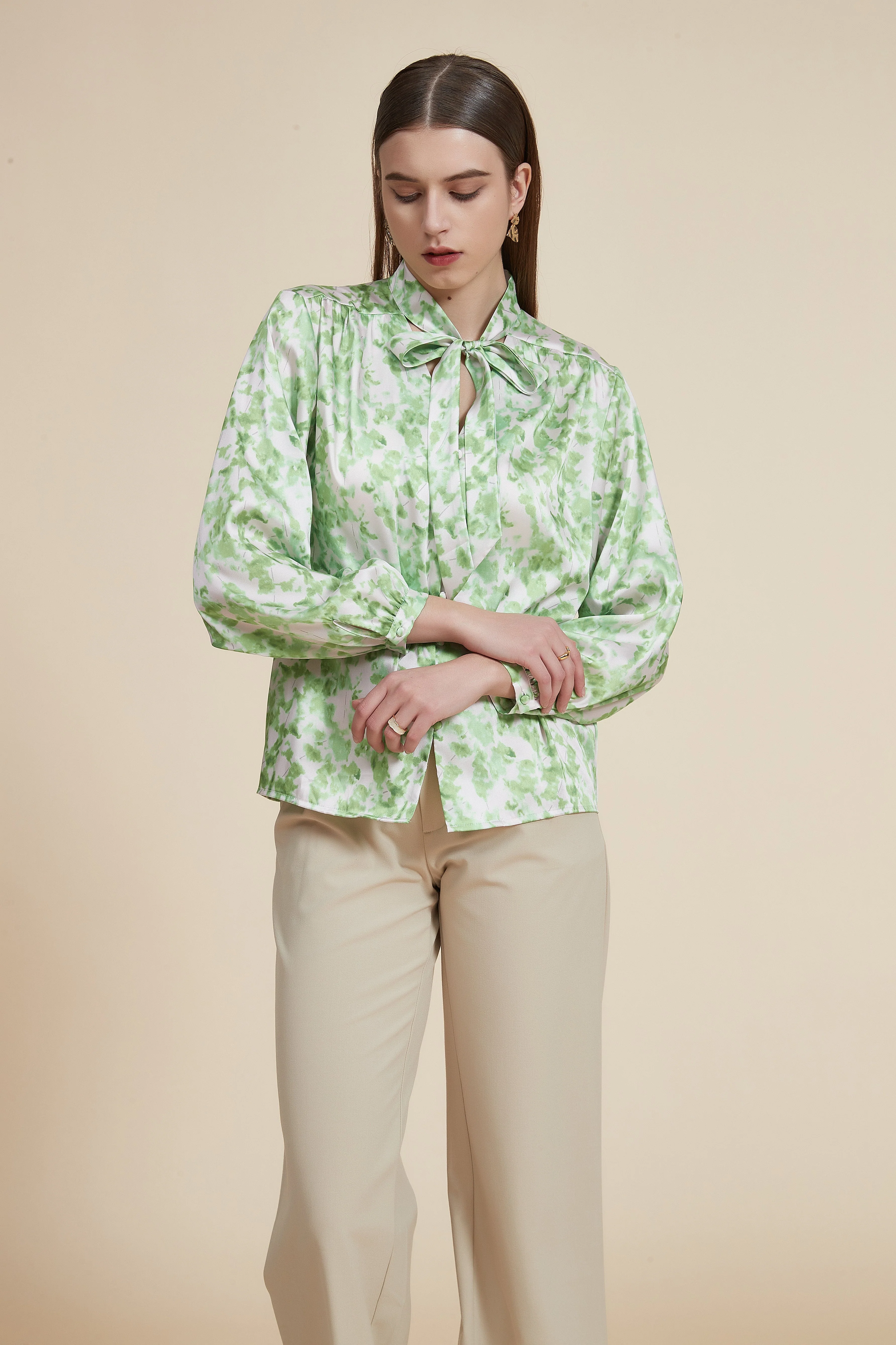 Floral Blouse with Bow Tie and Long Sleeves