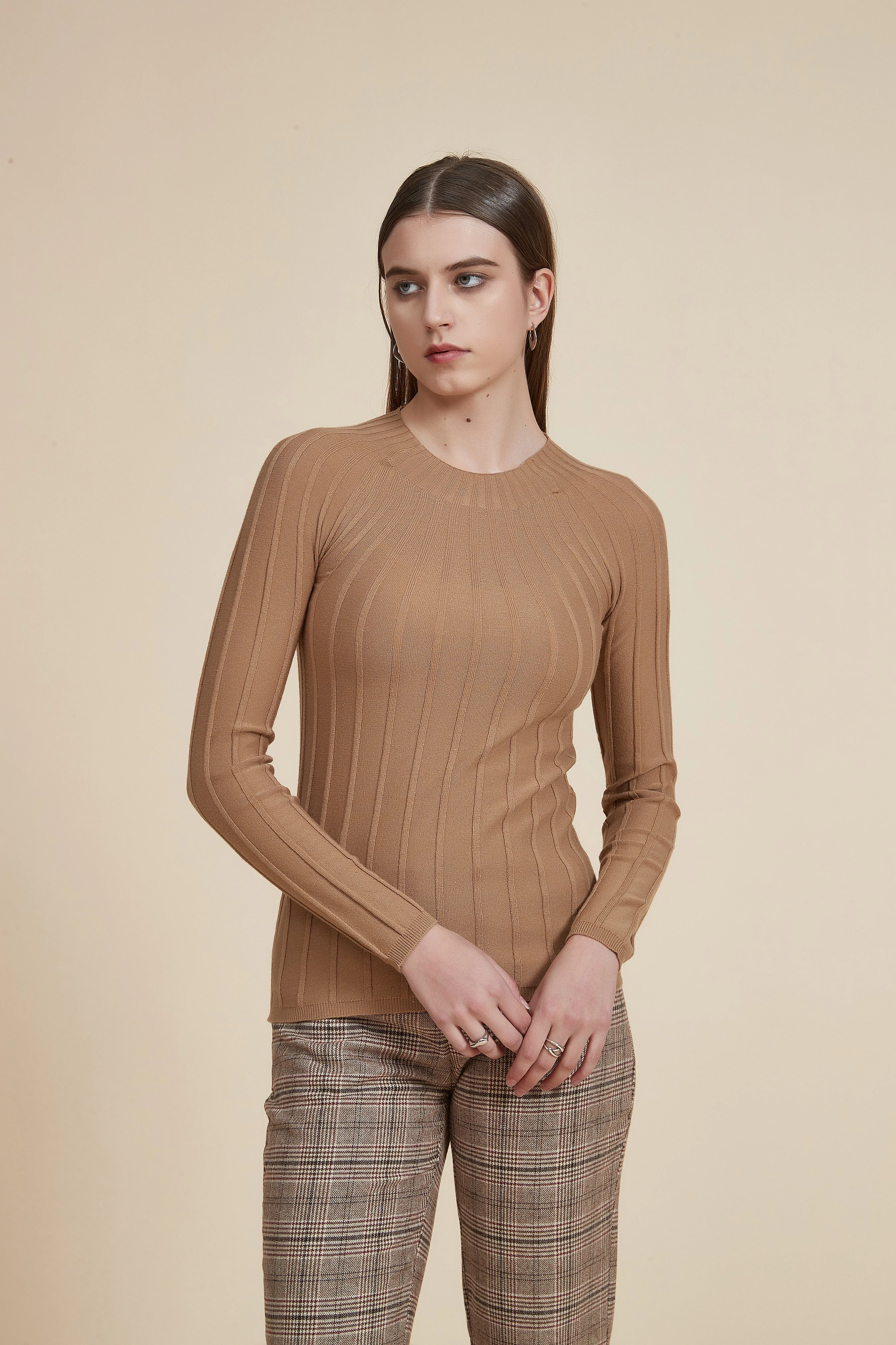 Long Sleeve Ribbed Round Neck Sweater - Image 6