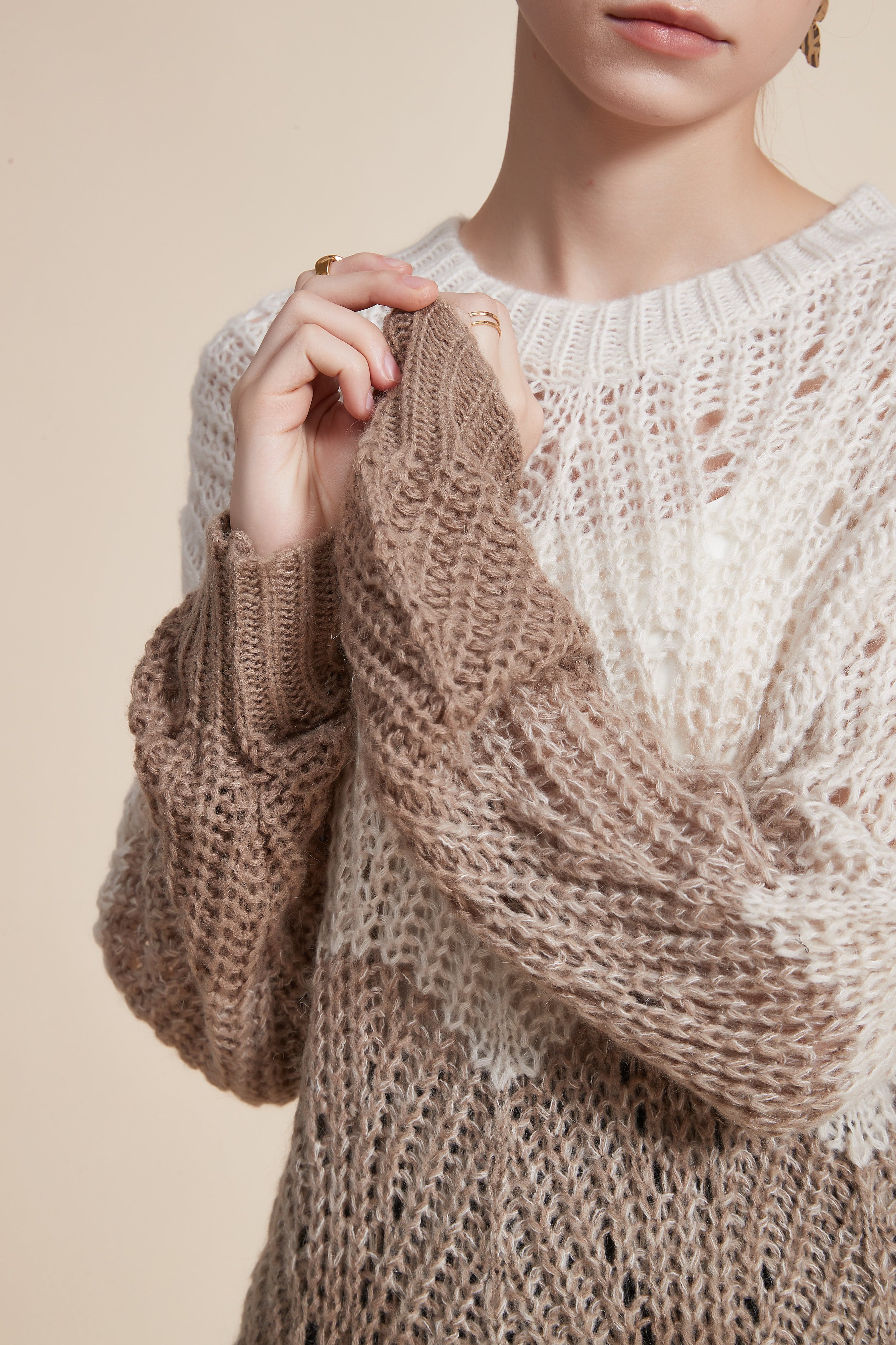 Cozy Ribbed Long Sleeve Top with Round Neck - Image 9